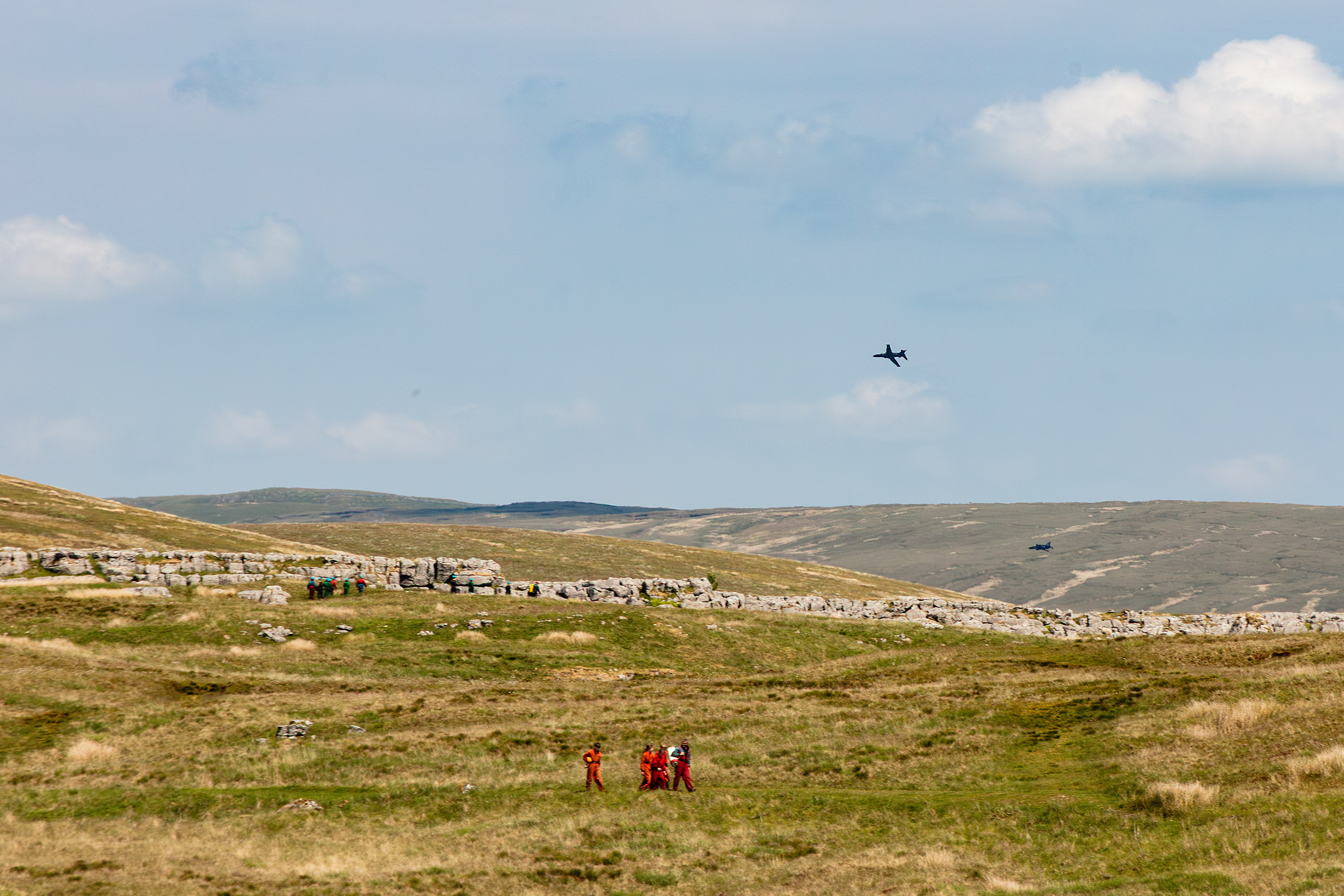 Great Scar Caves and Low flying Jets - 8109