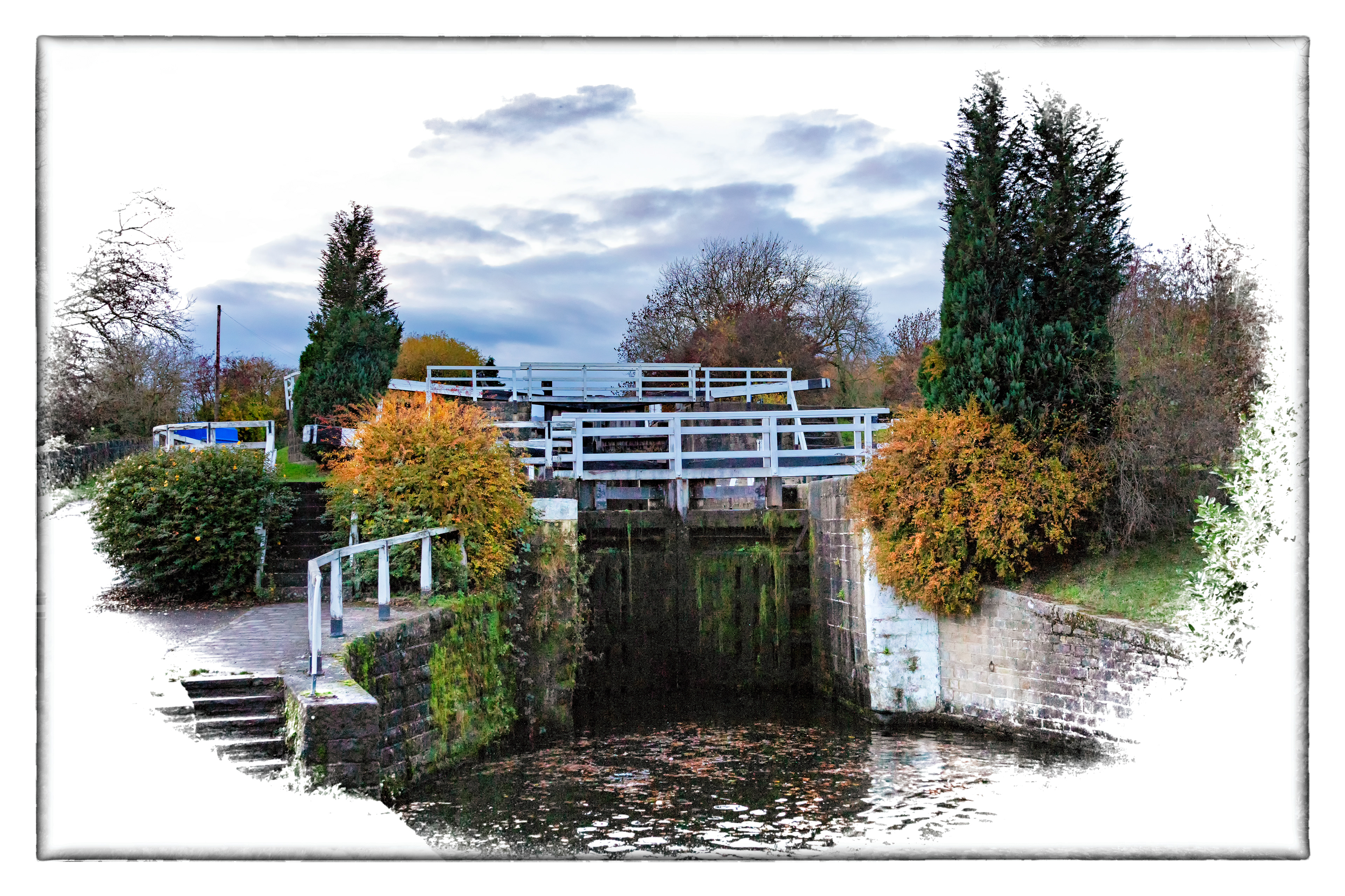 Leeds & Liverpool canal - Dowley Gap lower lock