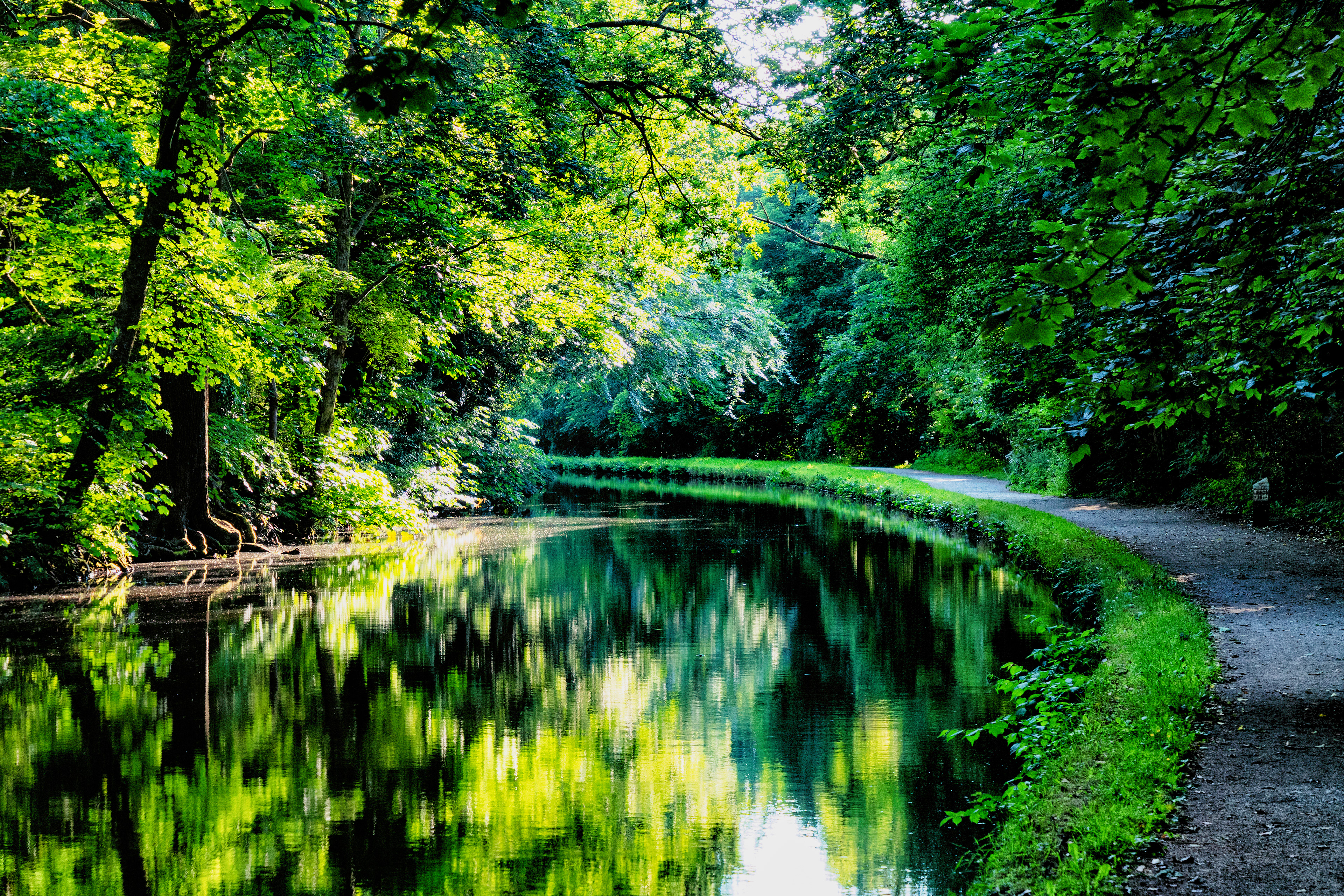 Leeds & Liverpool canal - Hirst Wood to Dowley Gap