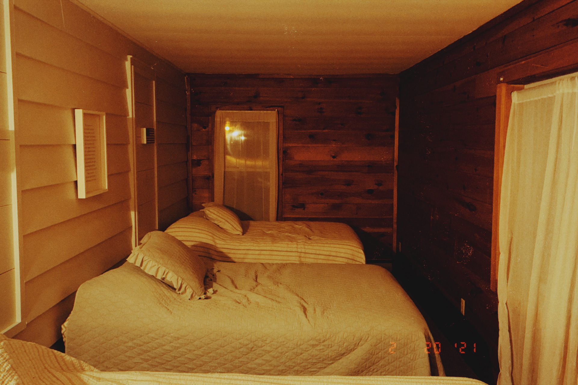 Beds in a narrow room