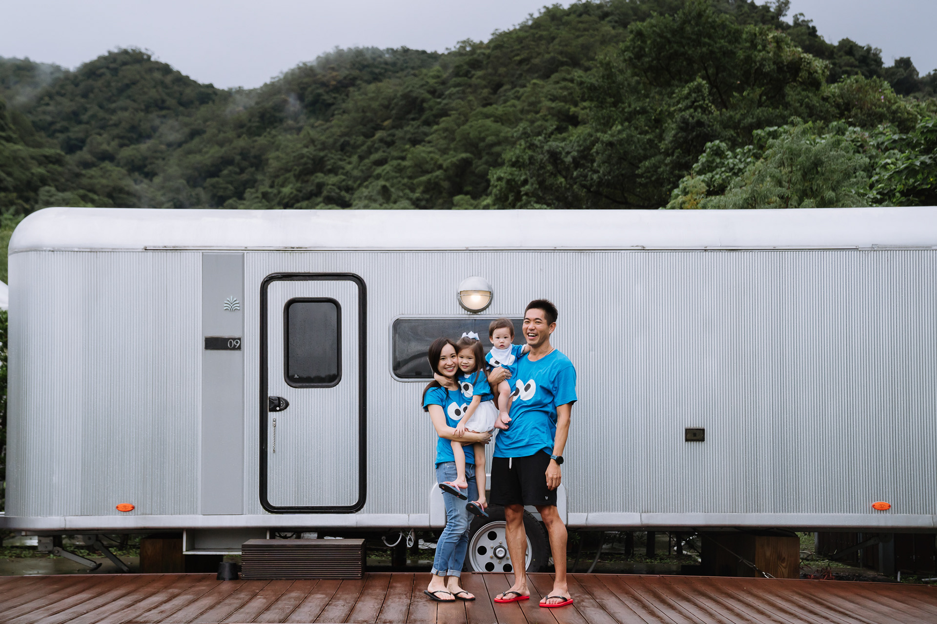 礁溪老爺露營車|家庭旅拍|家庭寫真|We are family