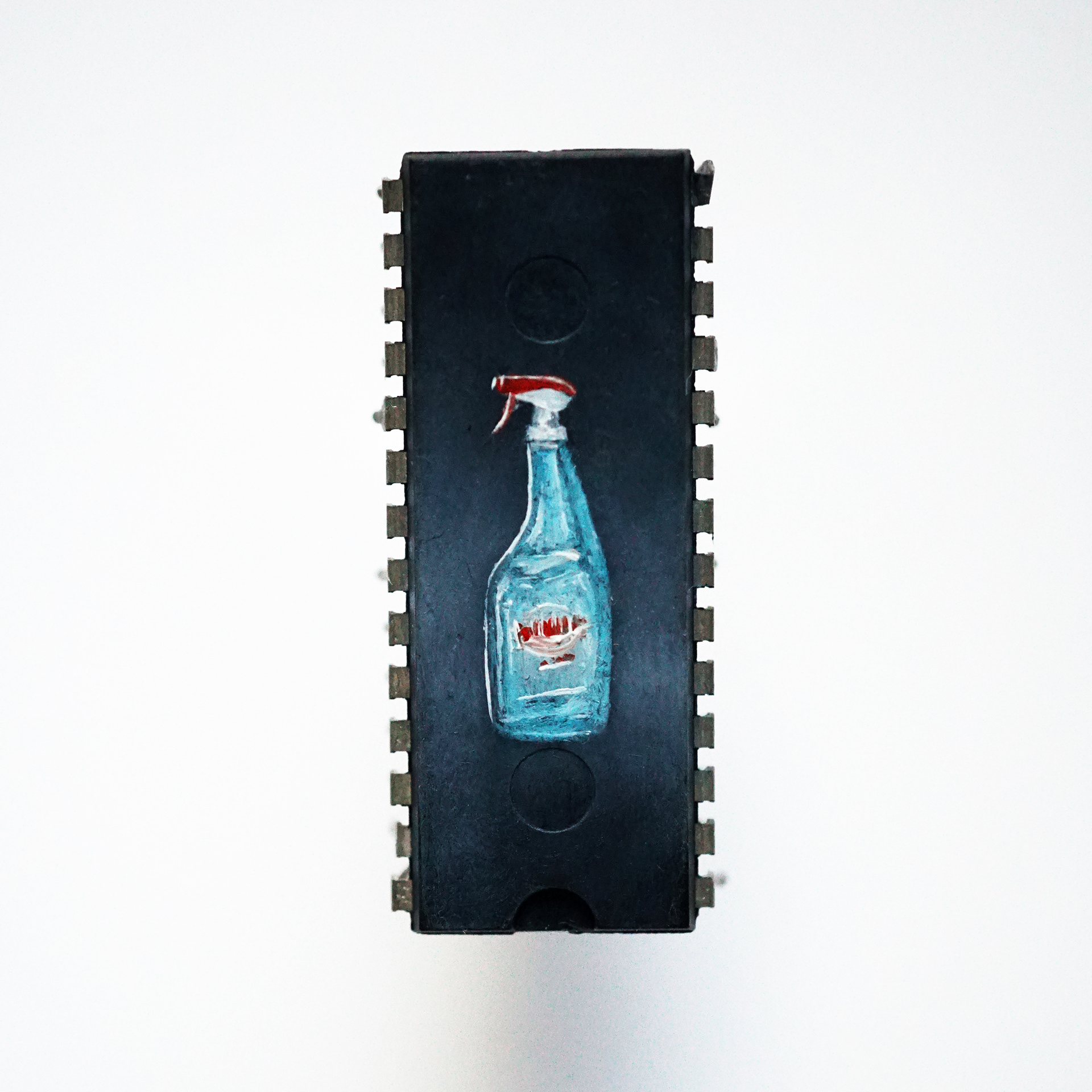 Window Cleaner, Oil paint on microchip, 3 x 1 cm, 2017