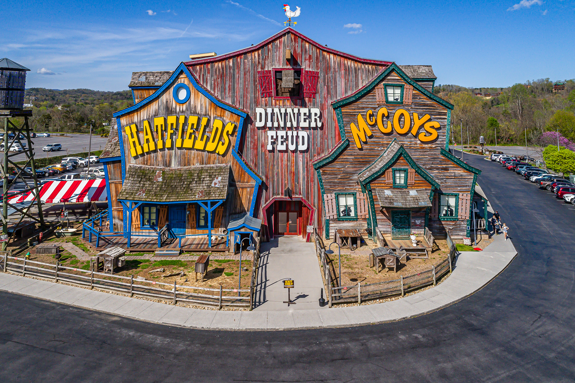 Hatfields and McCoys Dinner Show