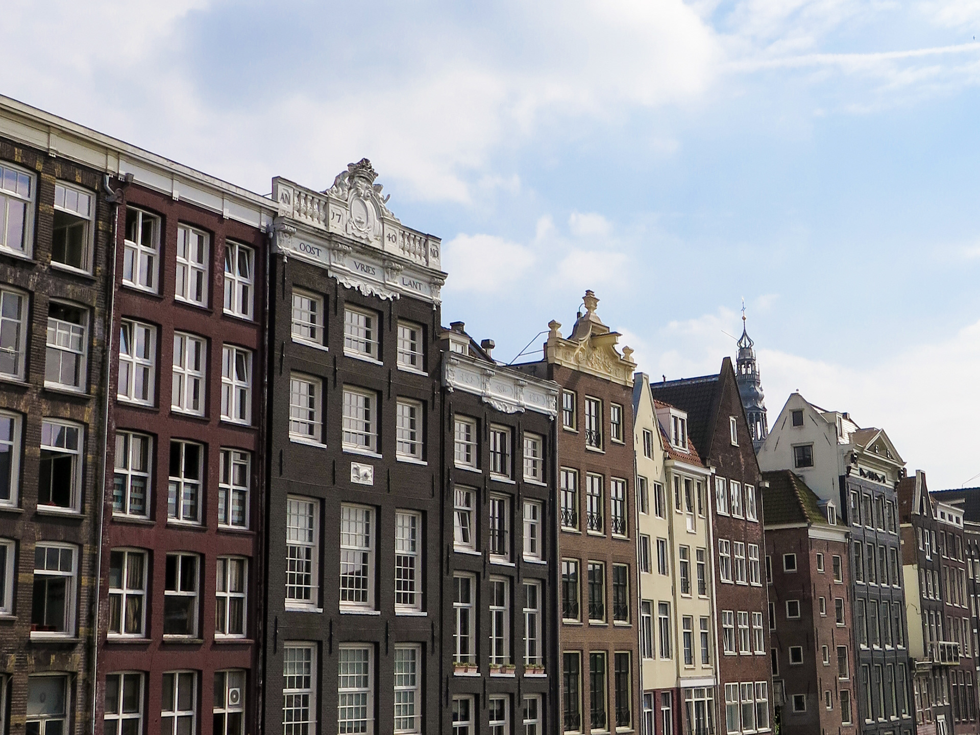 Dancing Houses | (Amsterdam, Netherlands)