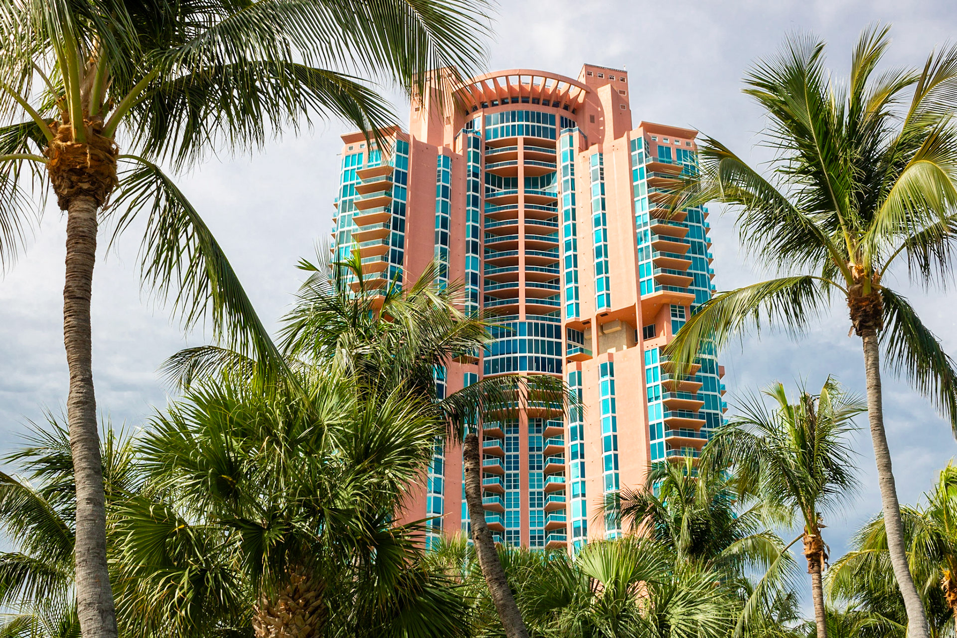 Tropical Tower | (South Pointe Park)