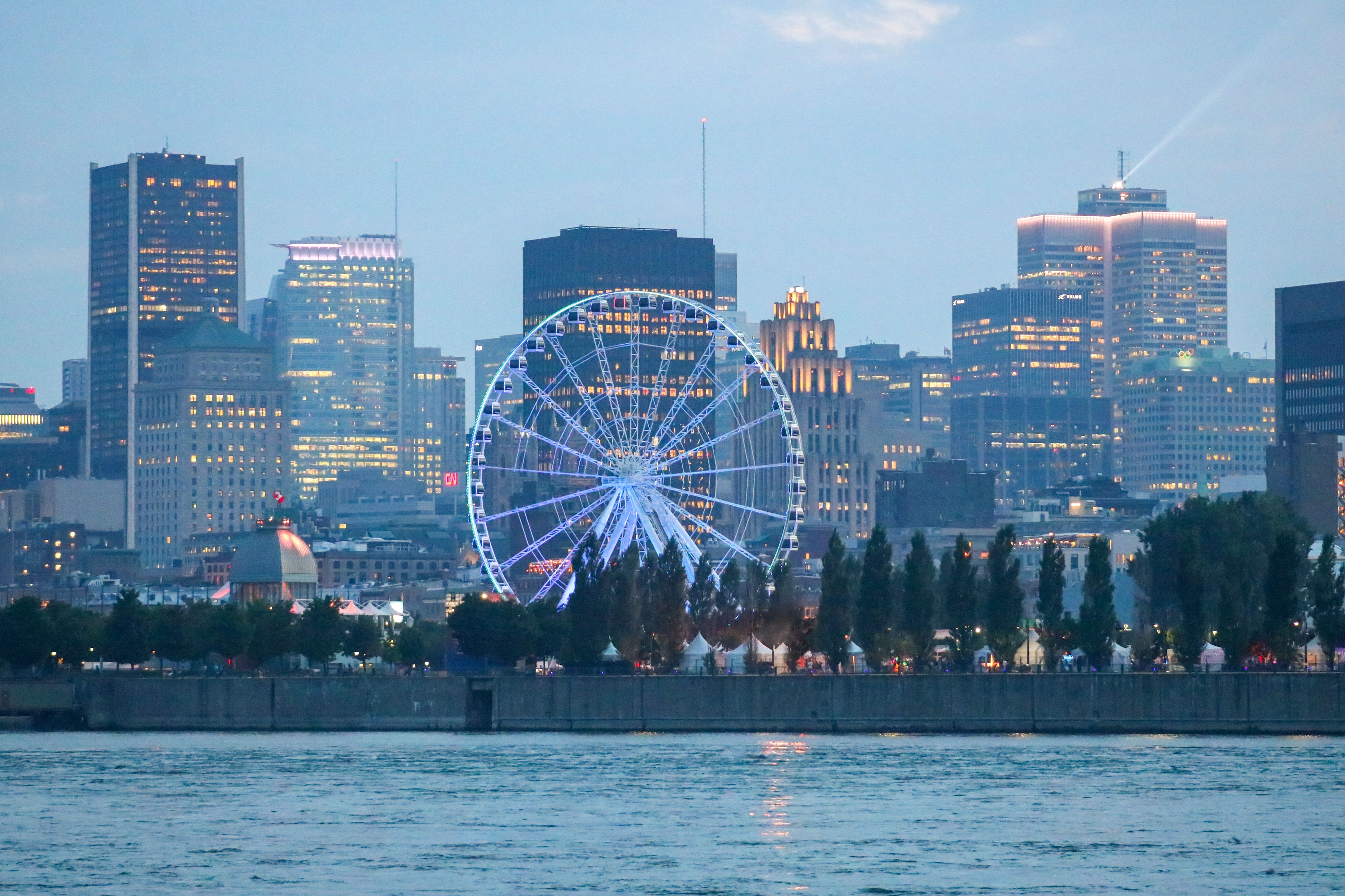 Circular Centerpiece | (Montreal, Canada)