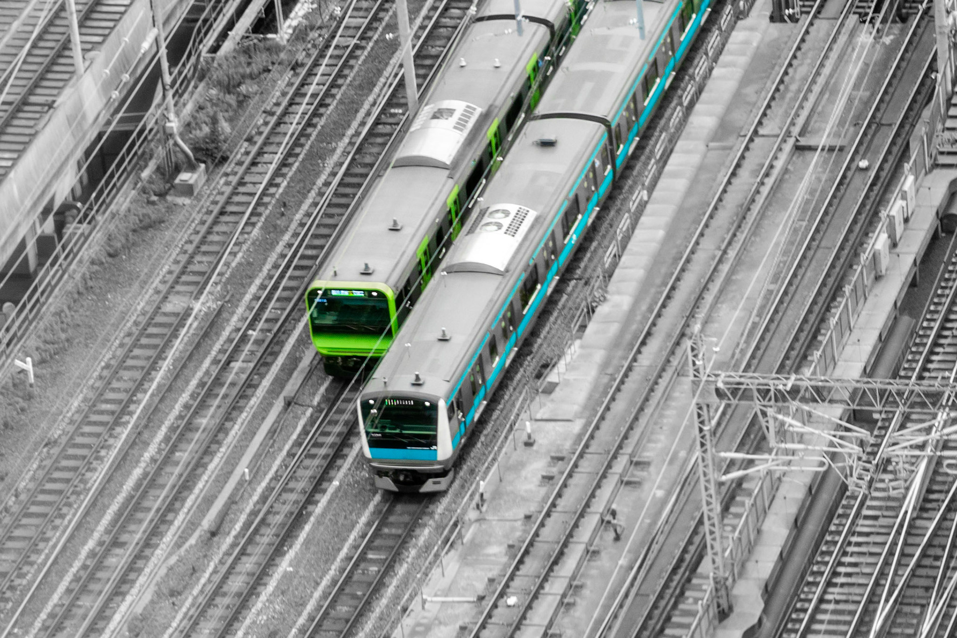 Race to the Station | (Tokyo Station)