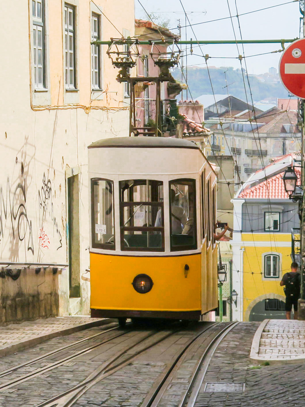 Easy Way Up | (Ascensor da Bica)