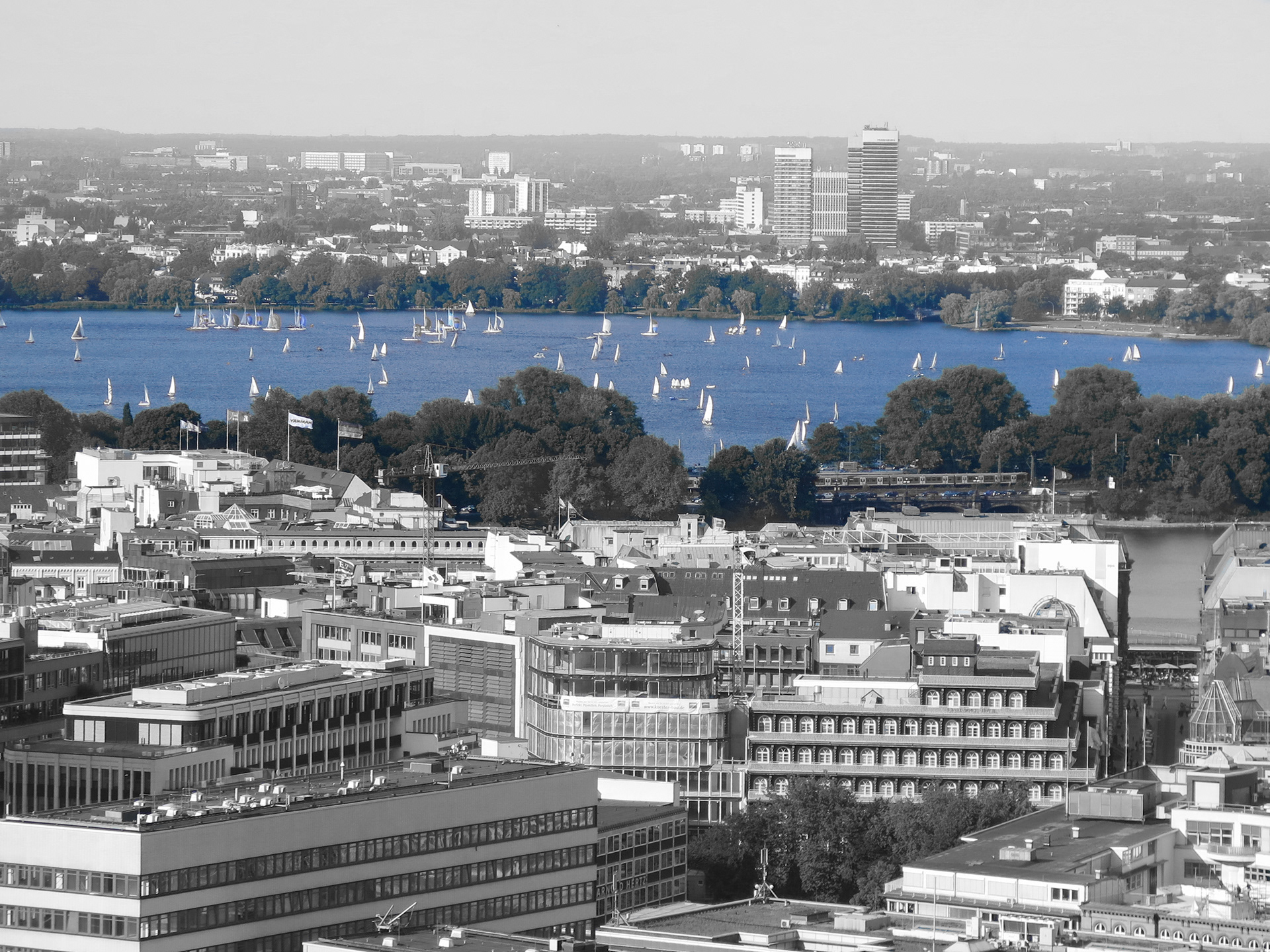 Sailing in the City | (Hamburg, Germany)