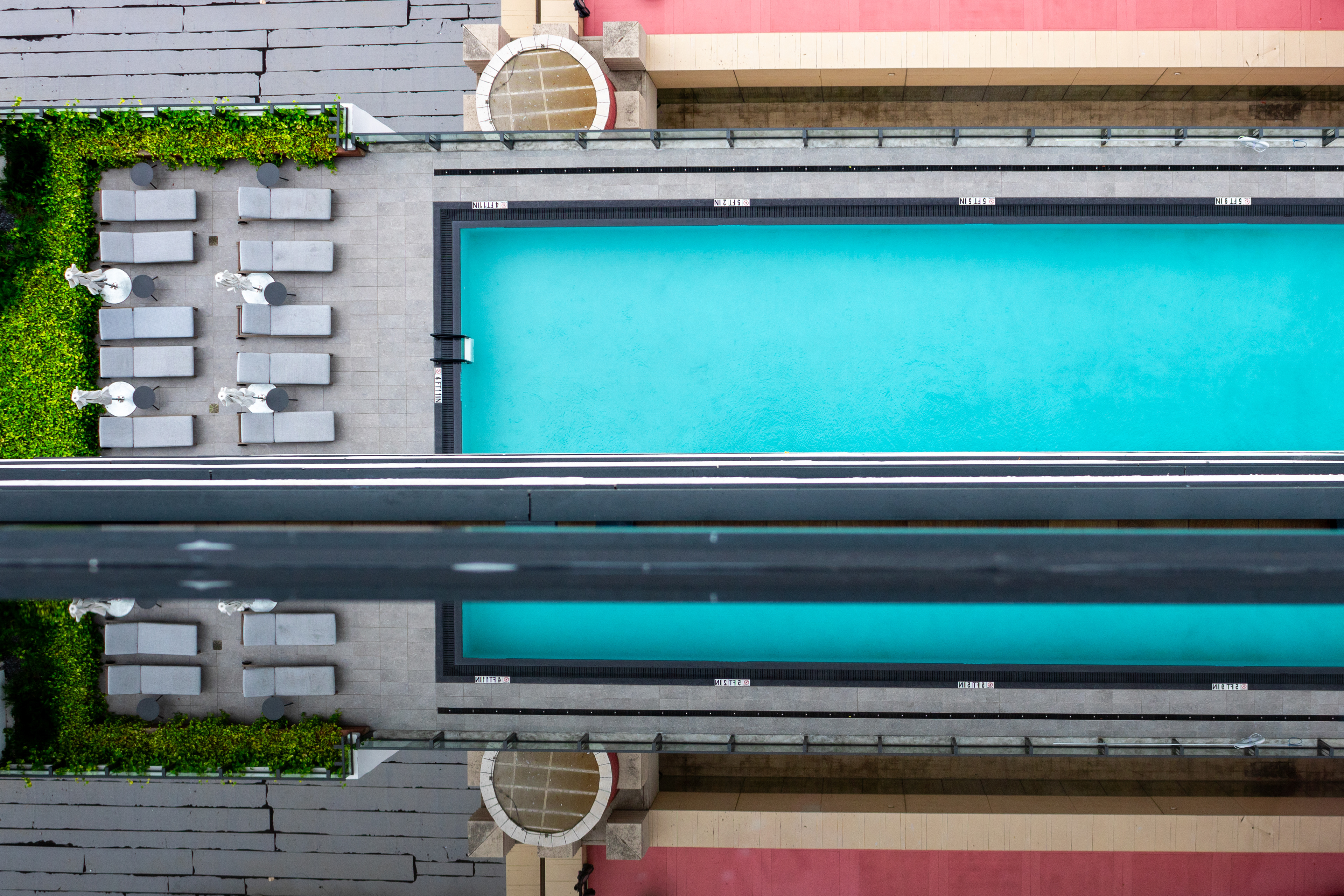 Mirror Pool | (Miami, USA)