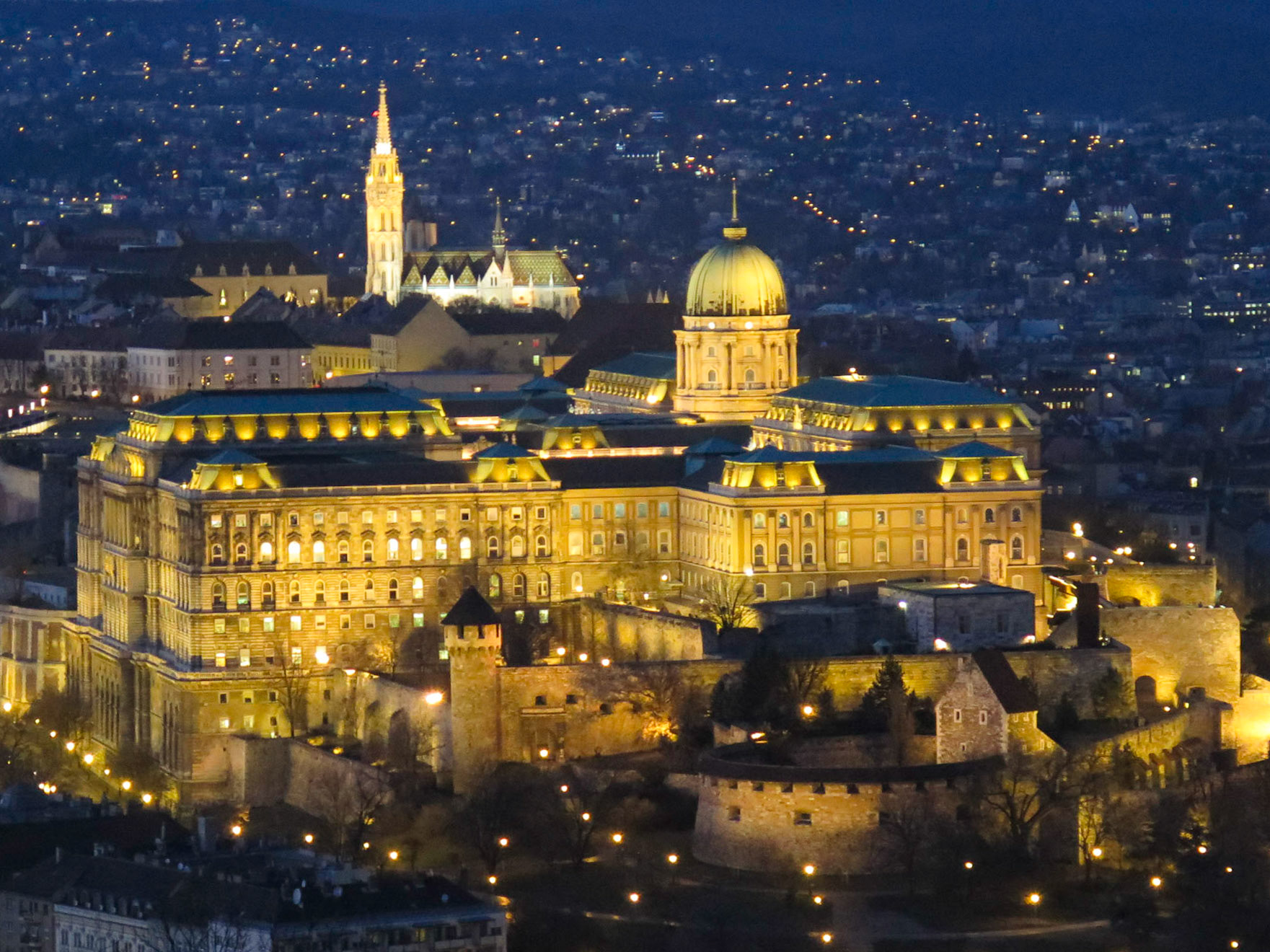 Extravagant | (Budapest Castle)