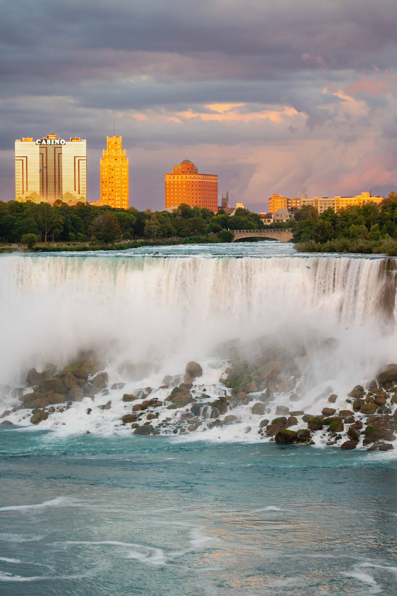 Cliffside Casino | (American Falls)