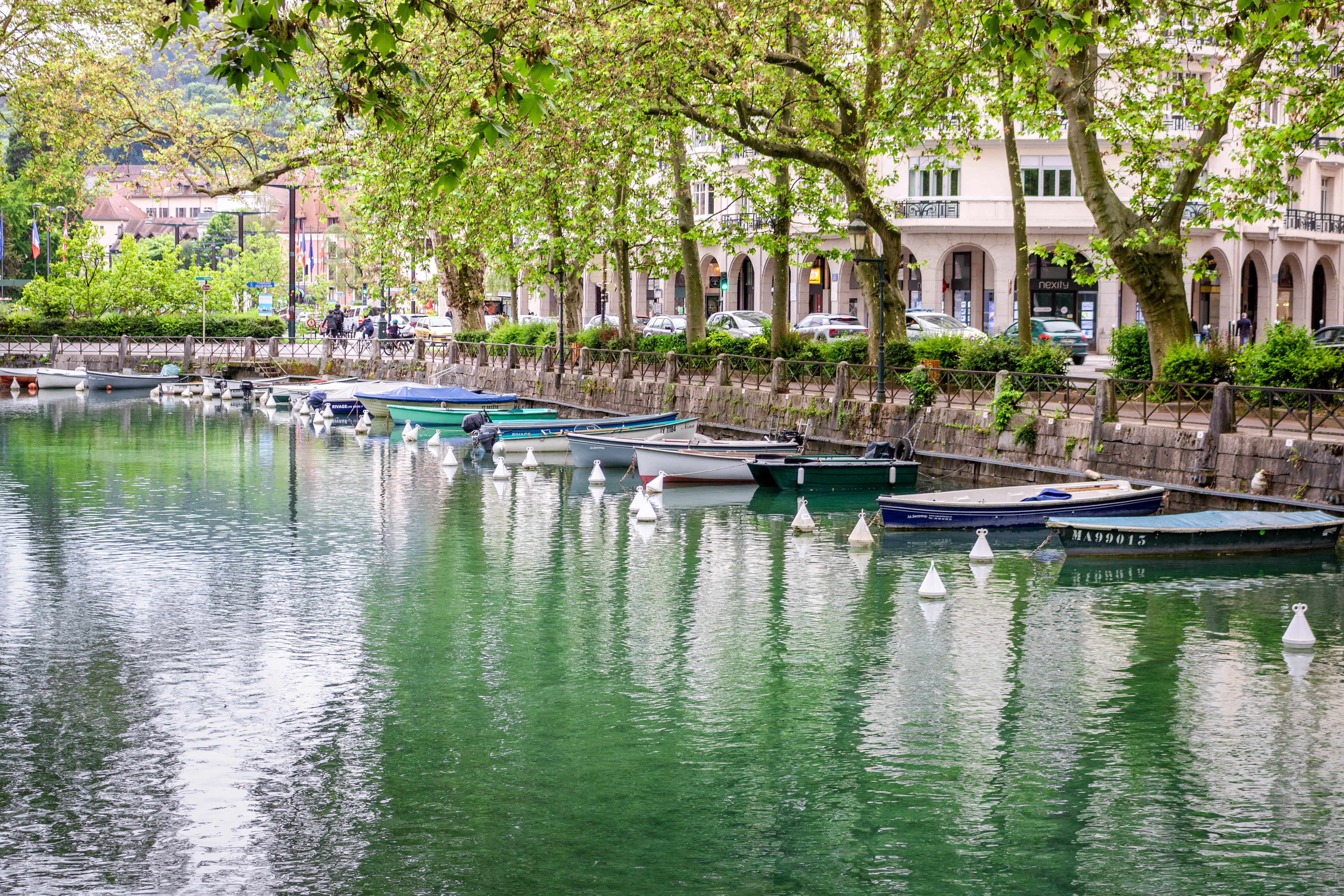 Boat Bank | (Annecy, France)