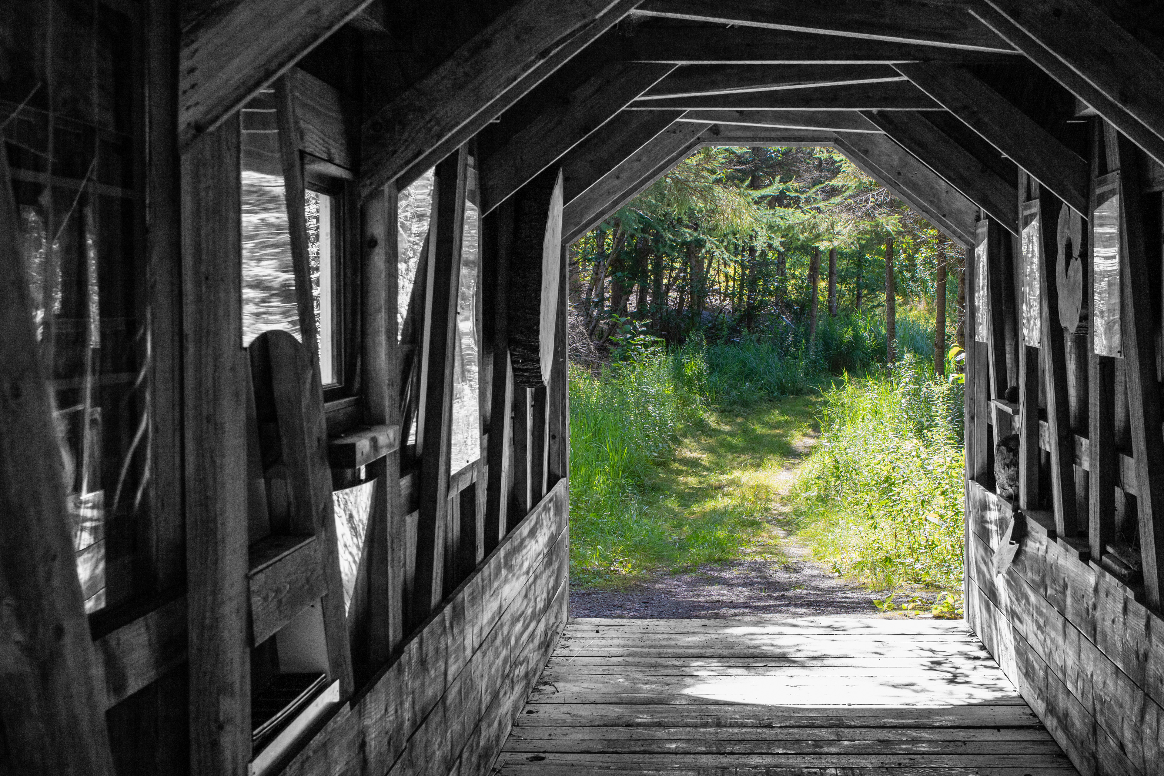 Frames | (Bolton-Est, Canada)