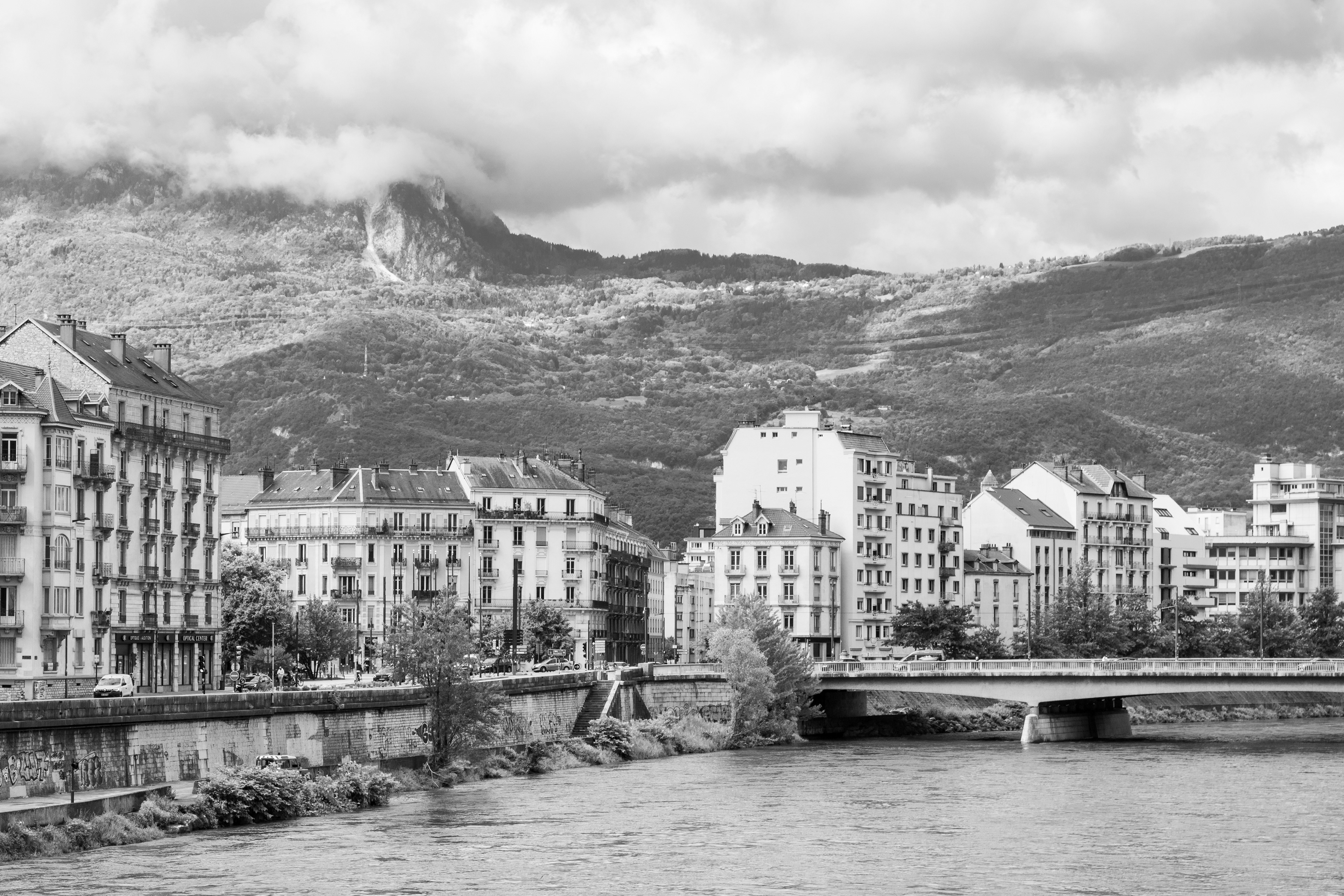 Quai-side | (Pont Marius Gontard)