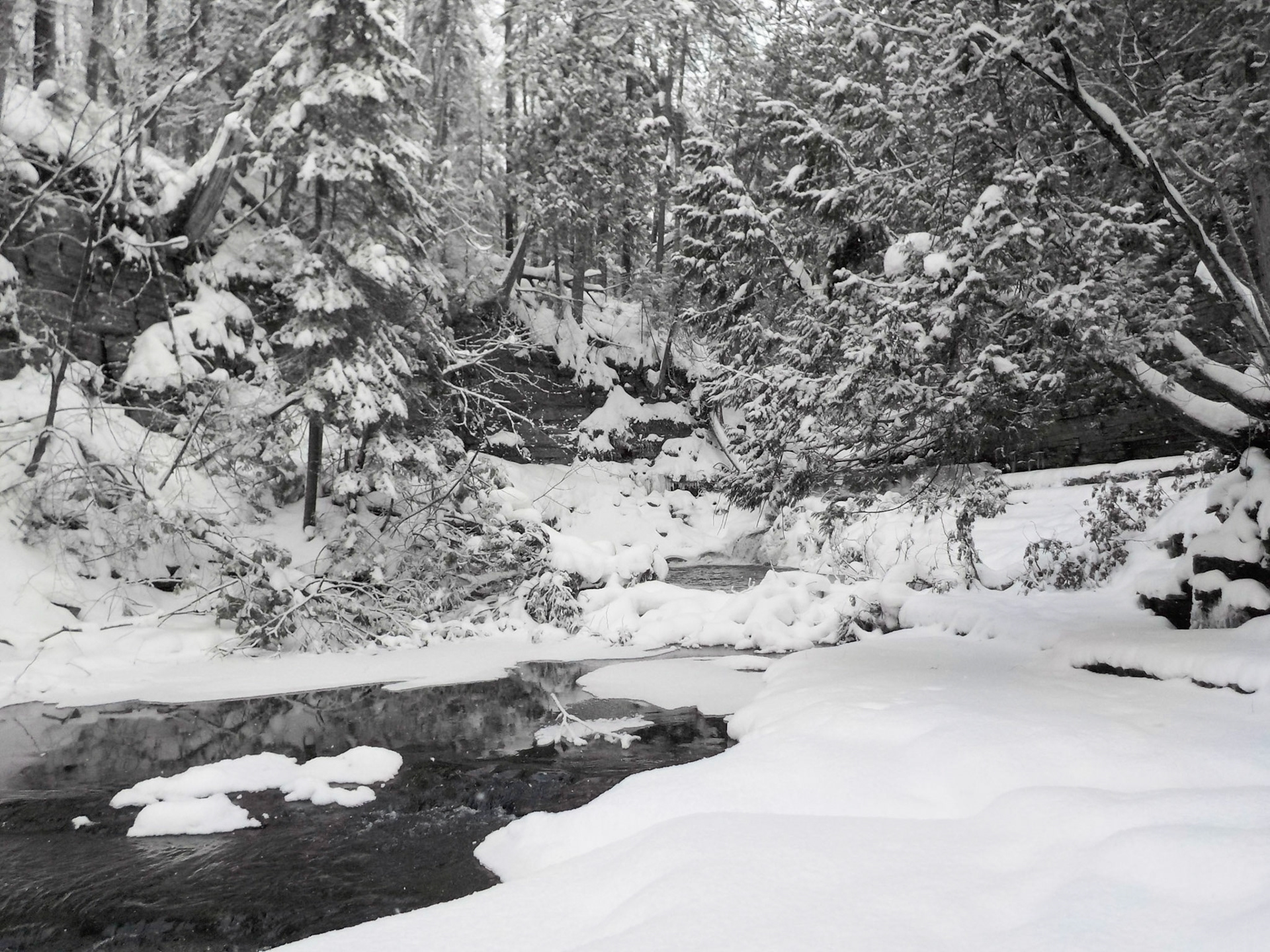 Winter Wonderland | (Chutes Jean-Larose)
