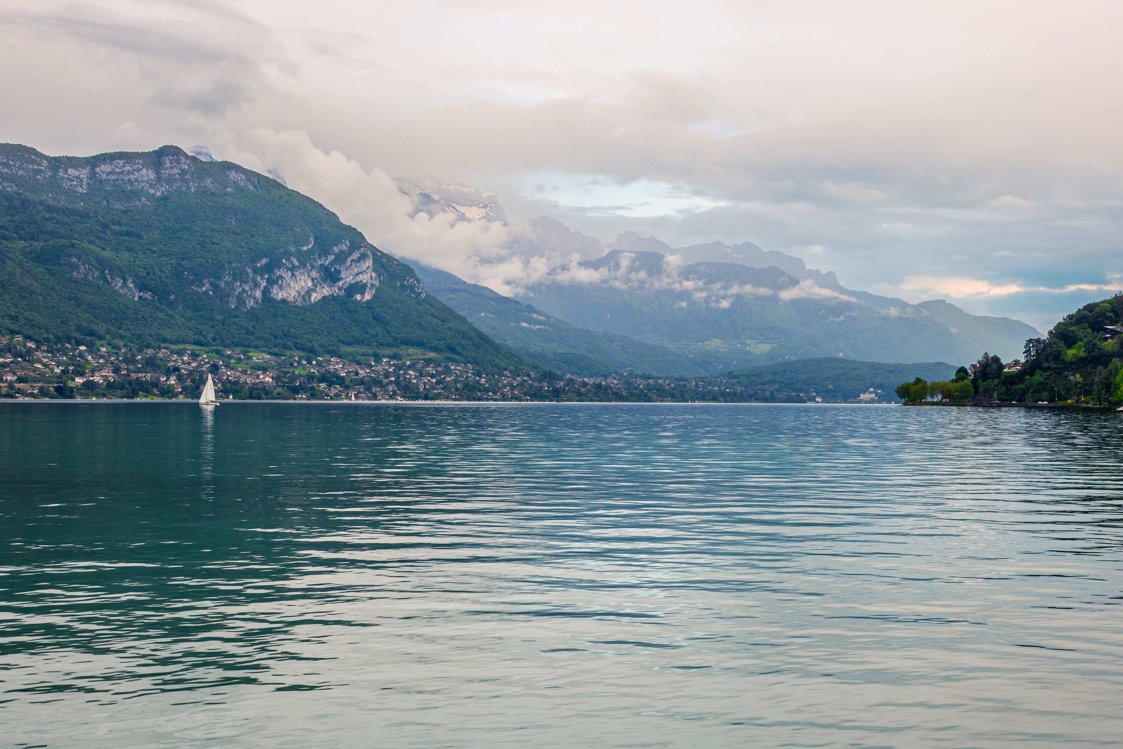 Sailing in the Alps | (Les Jardins de l'Europe)