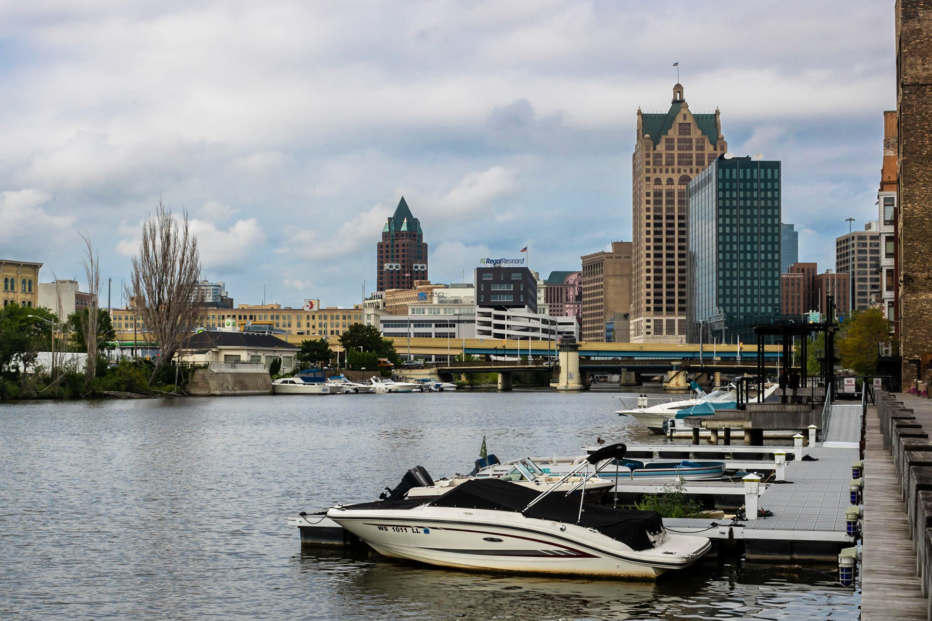 Boats to Buildings | (Milwaukee Riverwalk)