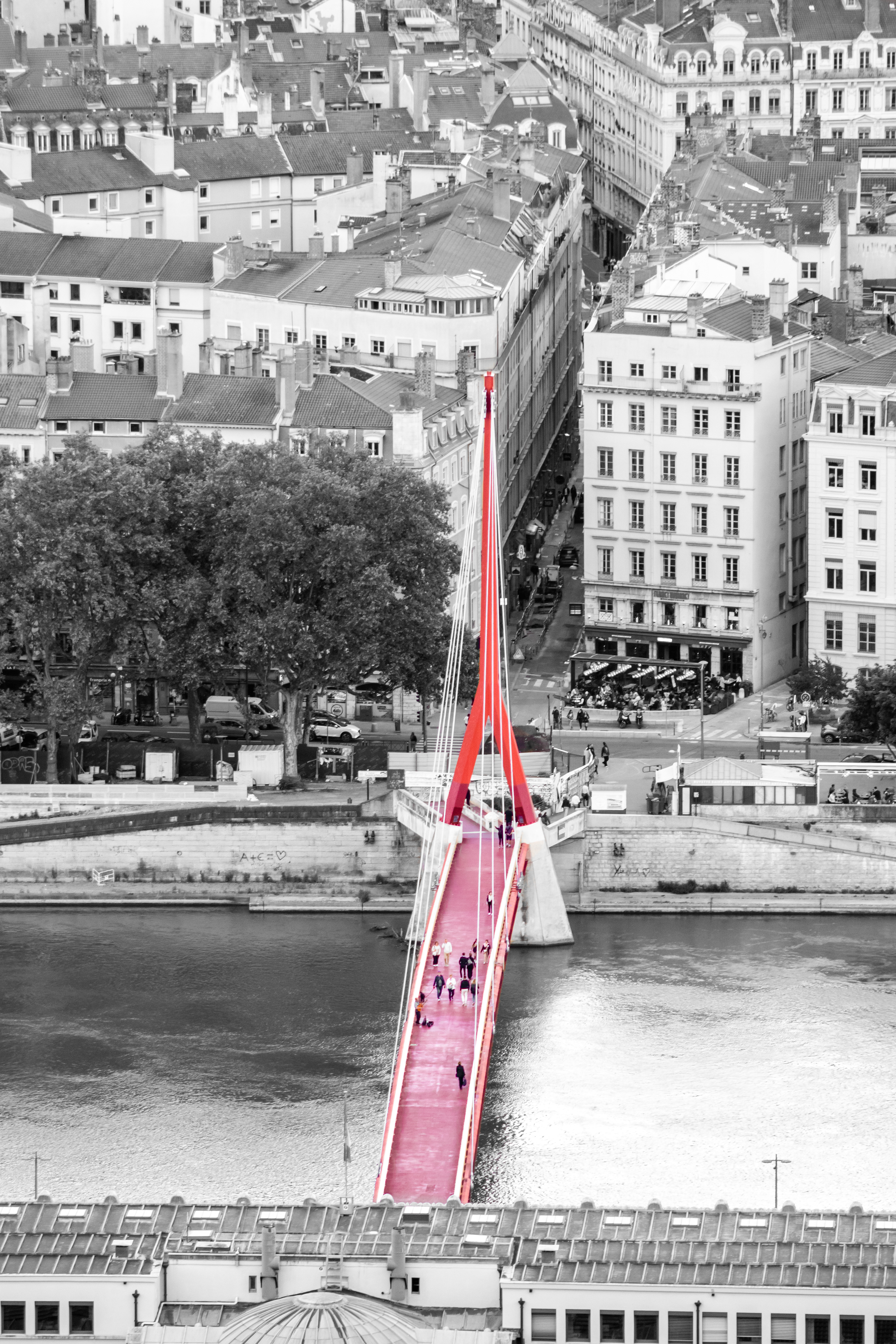 The Connection | (Passerelle St Georges)