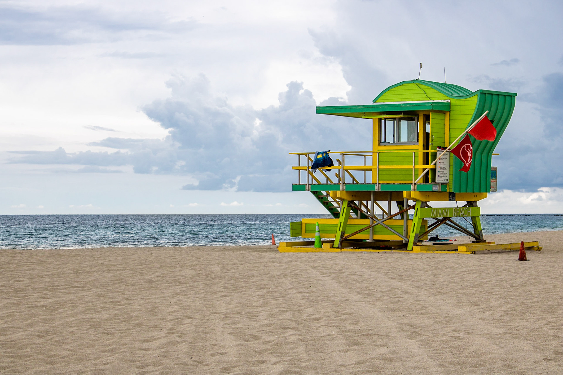 Red Flag | (Miami Beach)