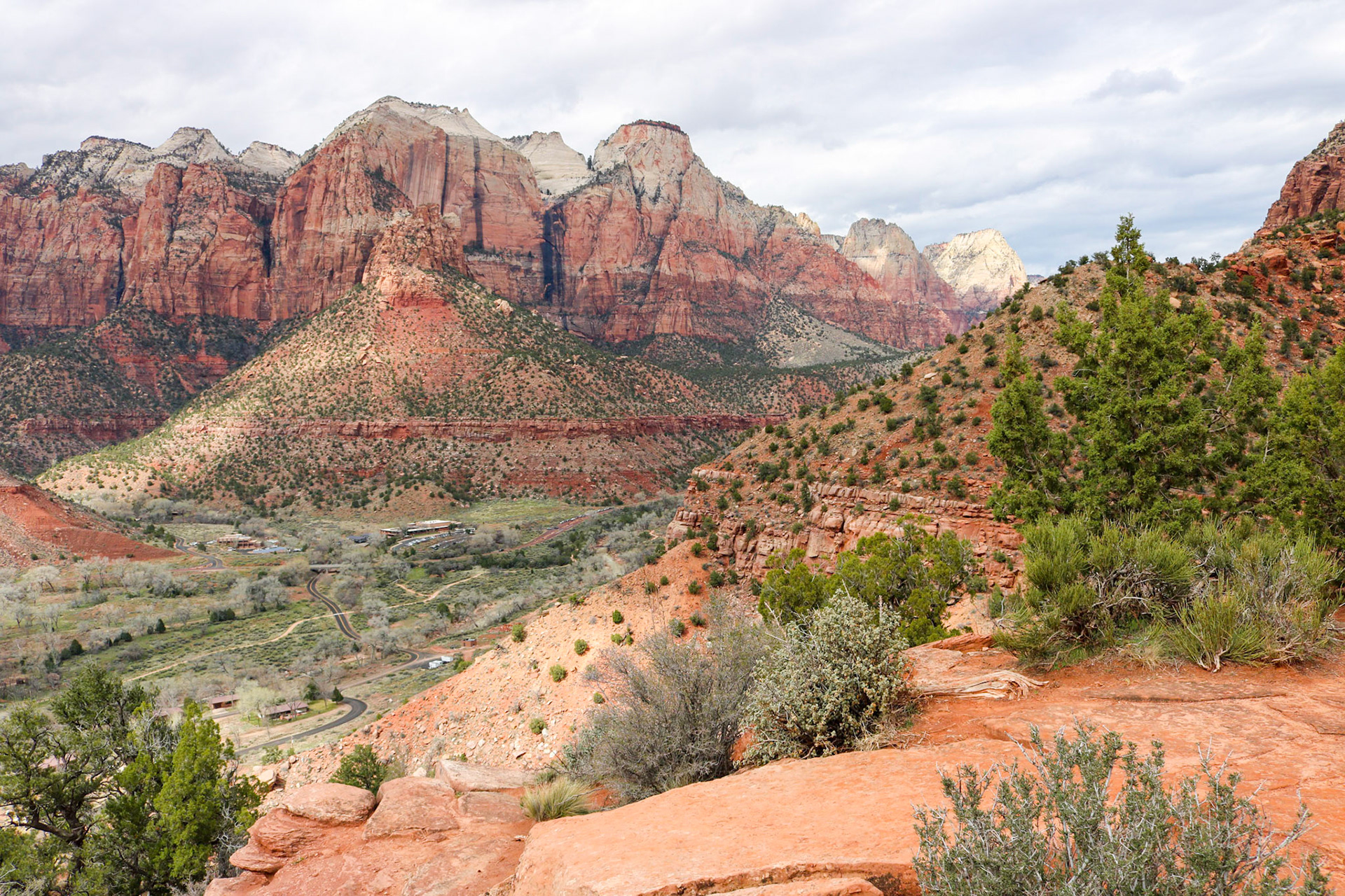 Valley Views | (Watchman Trail)