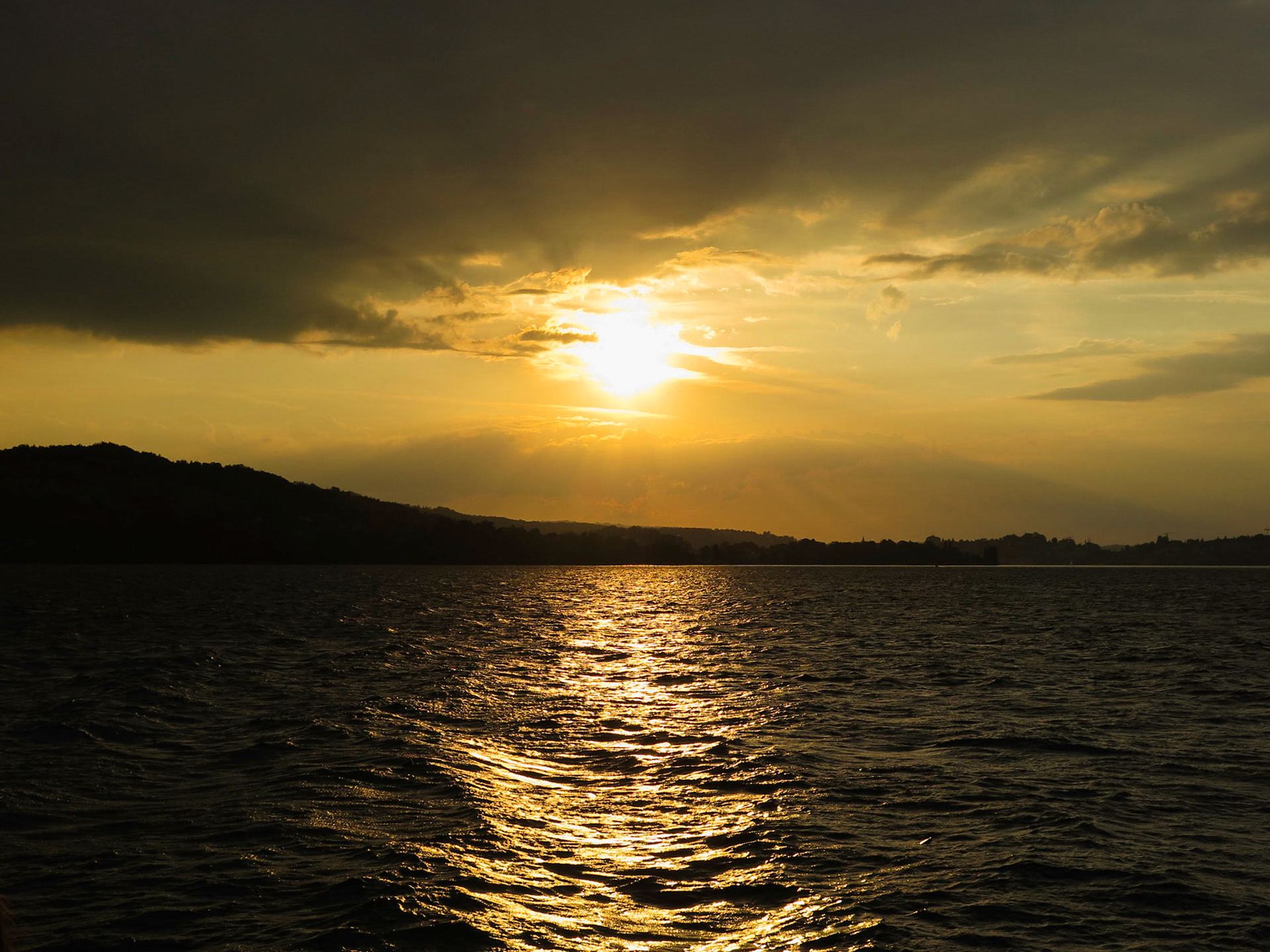 End of the Day | (Lake Lucerne)