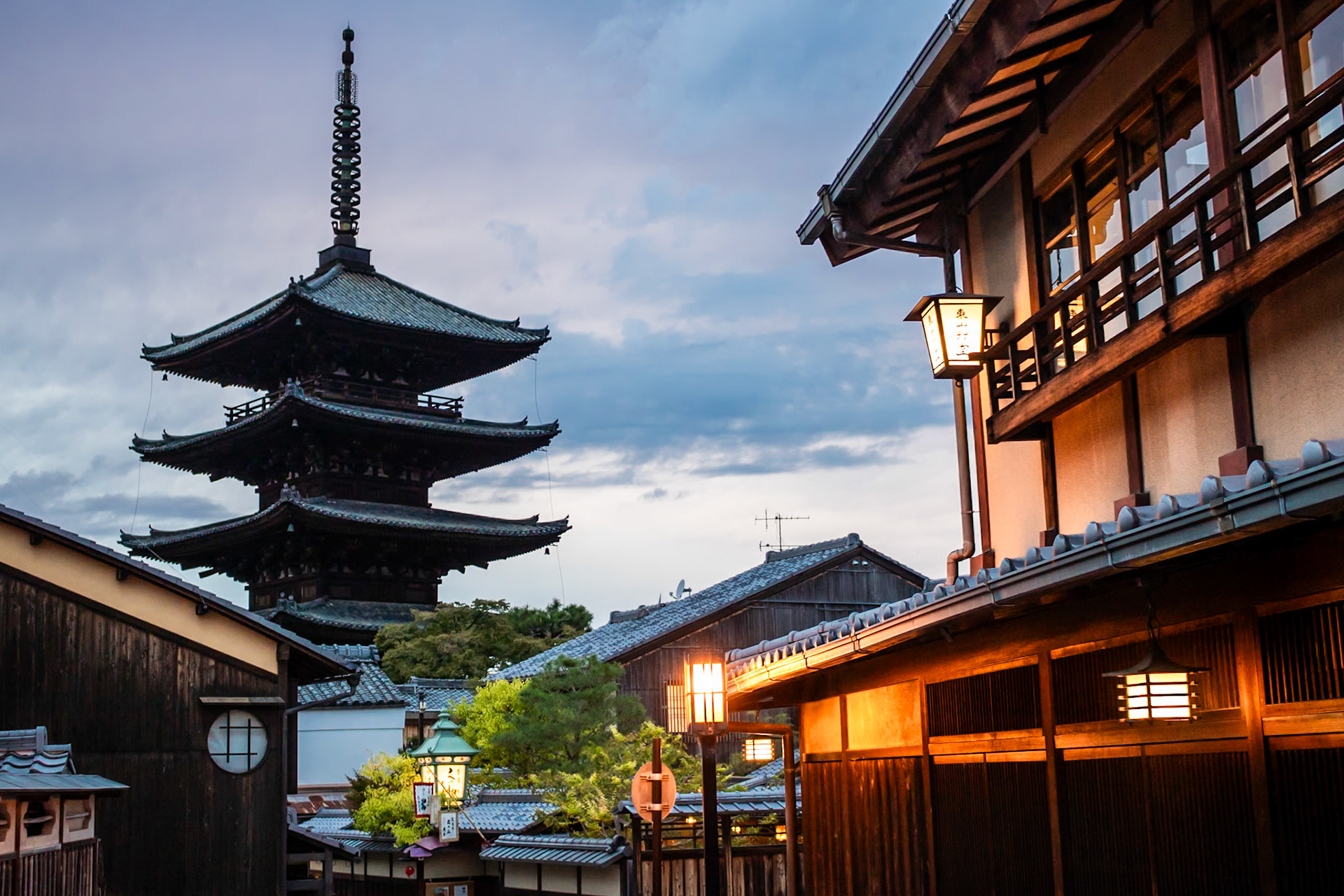 Goodnight Kyoto | (Yasaka Pagoda)