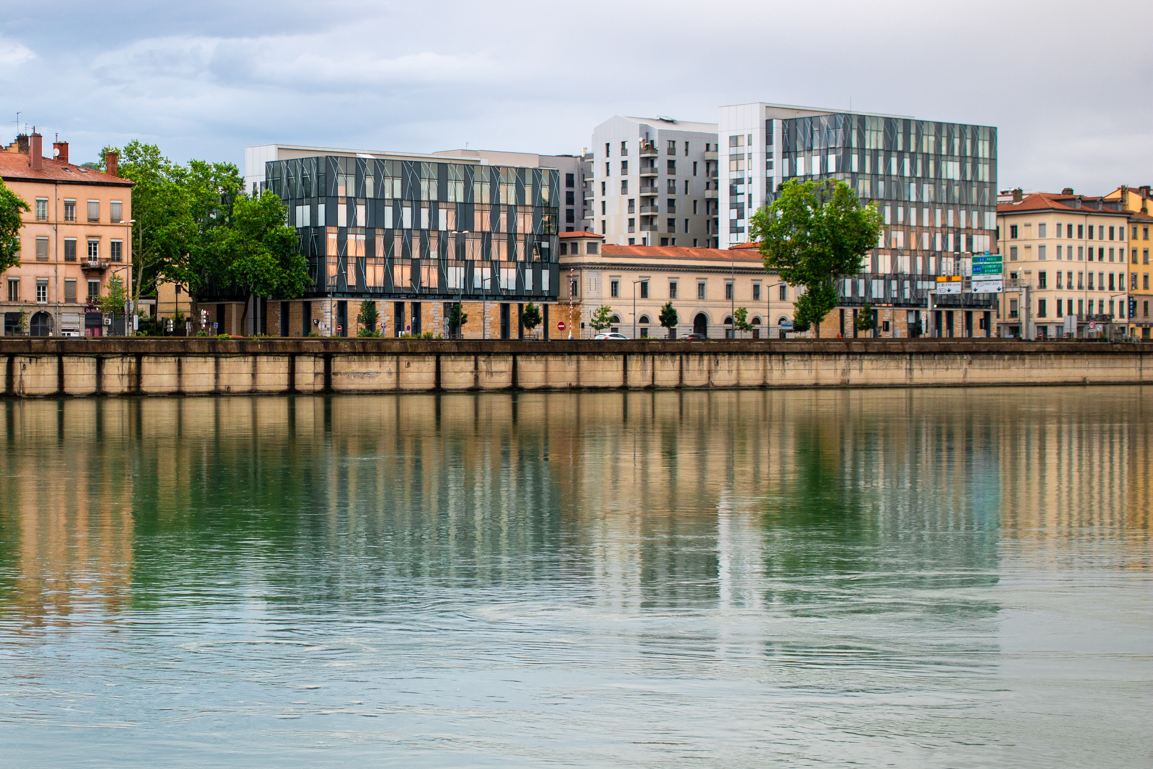Rhône Reflections | (Berges du Rhône)