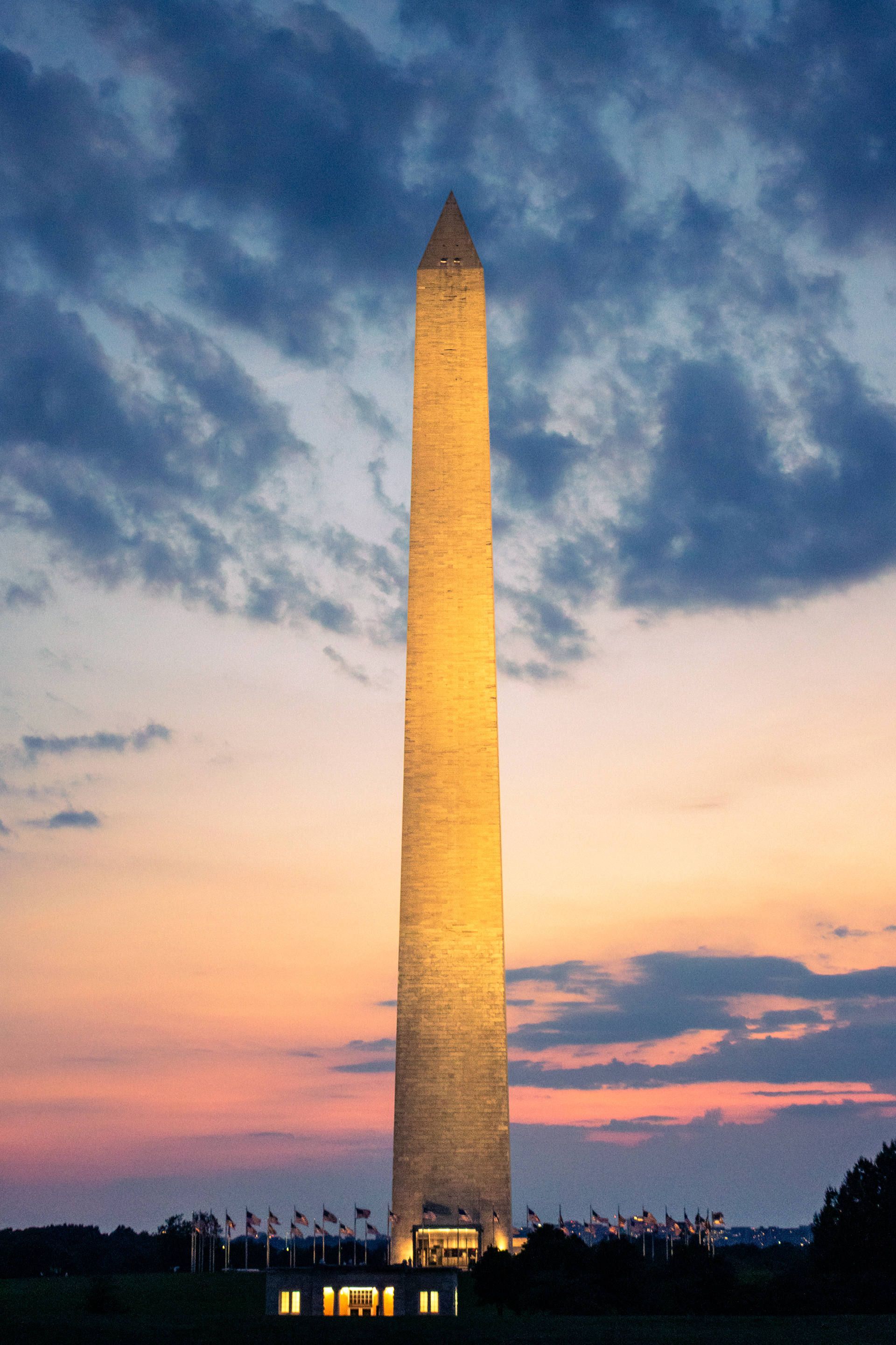 Monumental | (Washington Monument)