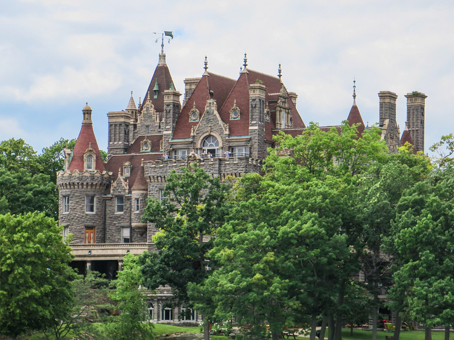 Fit for Royalty | (Boldt Castle, 1000 Islands, USA)