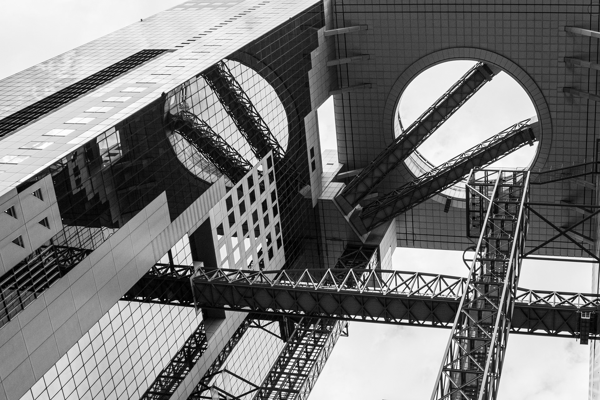 Upwards Reflection | (Osaka, Japan)