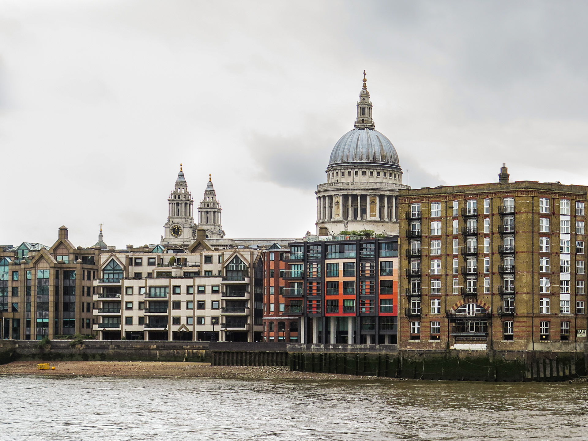 Riverside Residences | (London, United Kingdom)