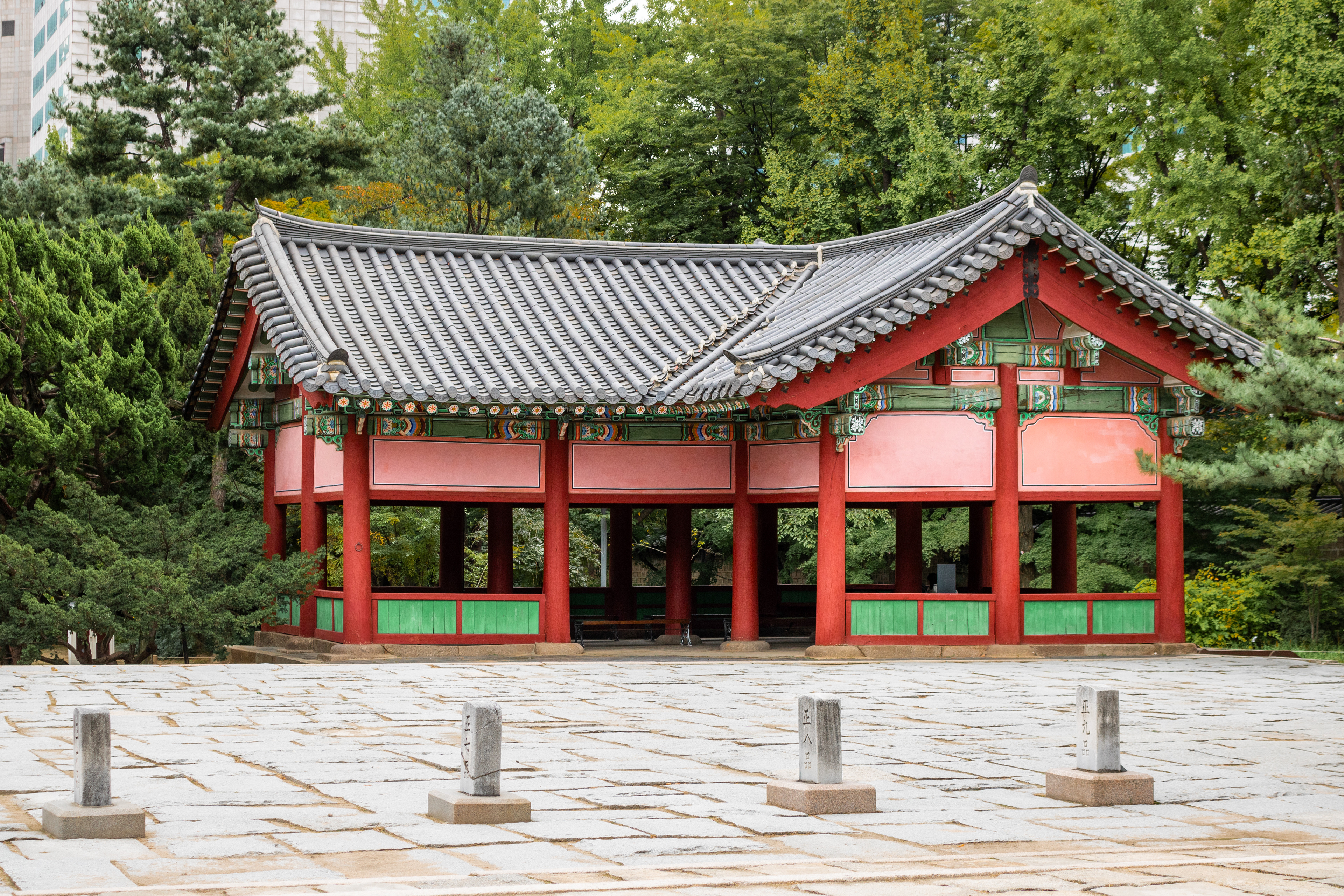 Corner Unit | (Deoksugung Palace)