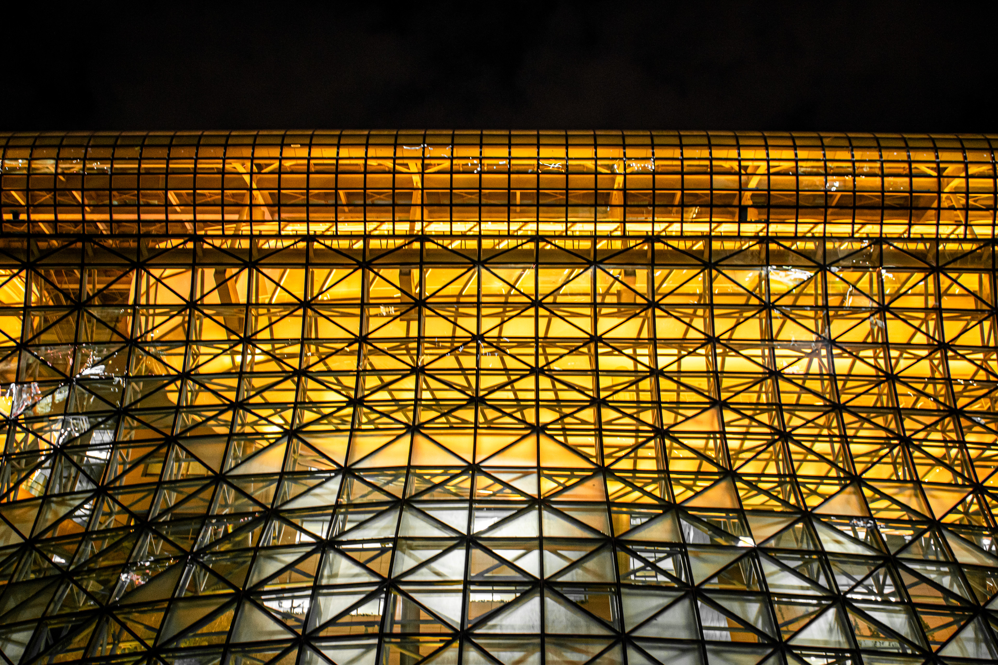 Criss-Cross | (Seoul, South Korea)