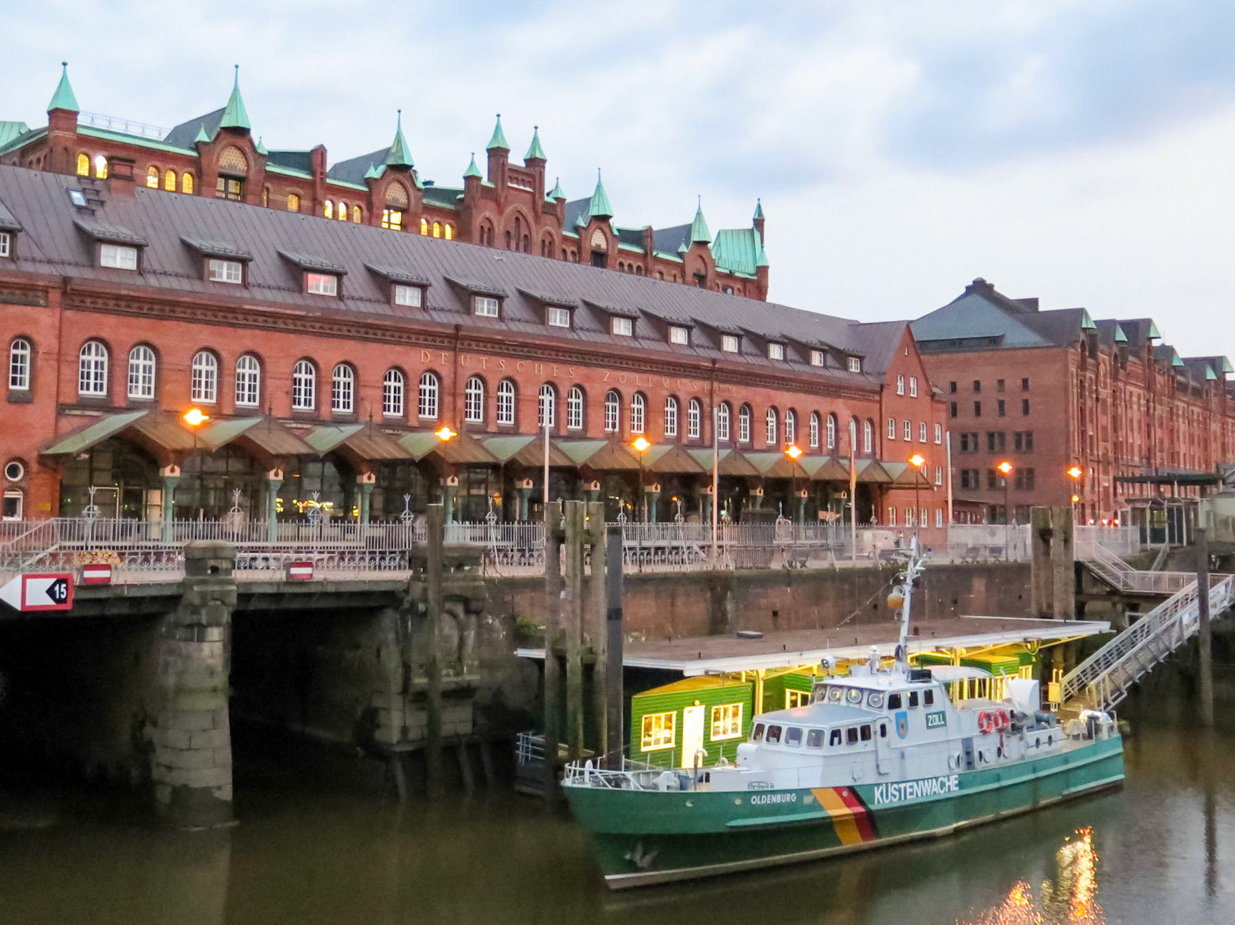 Küstenwache | (Speicherstadt)