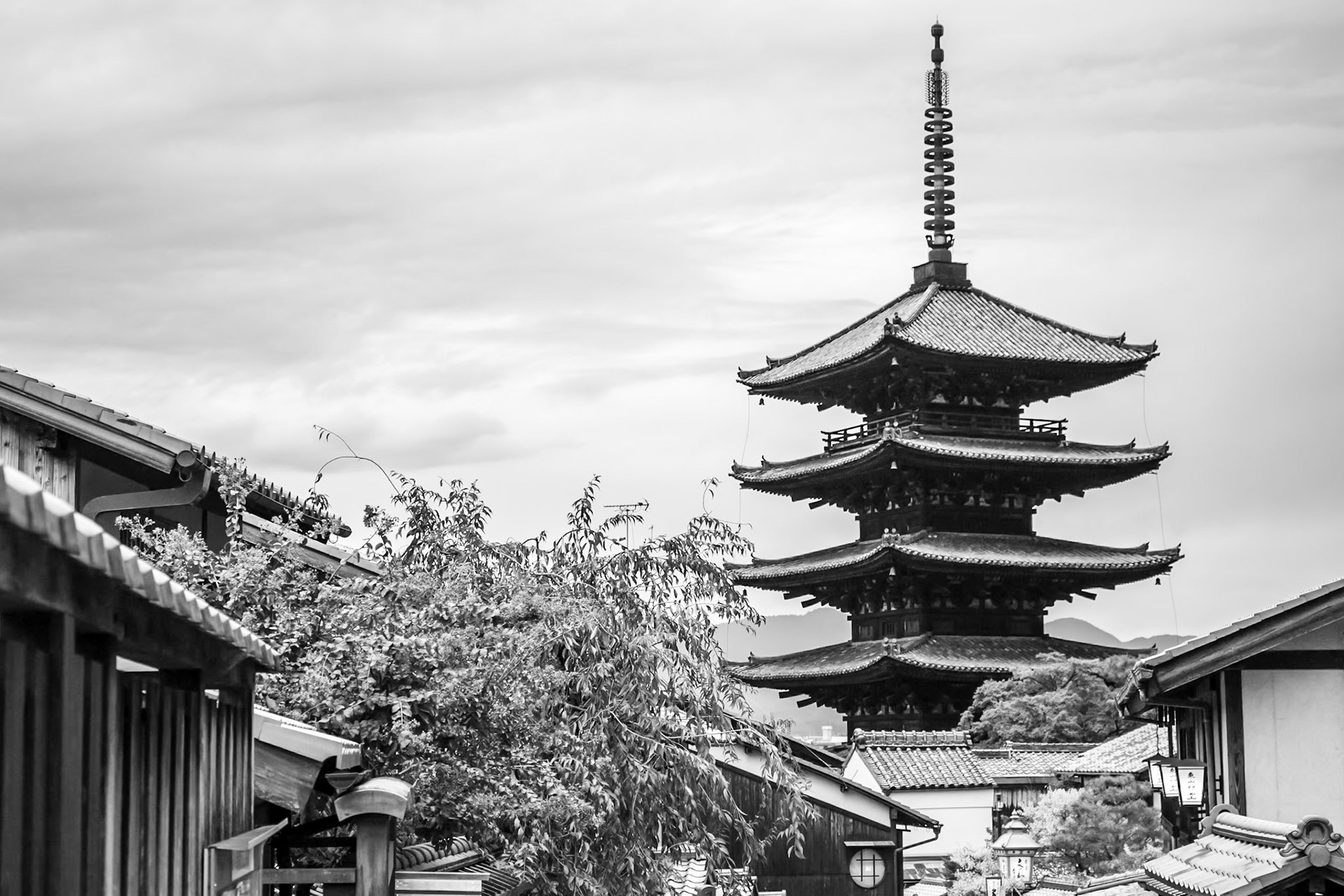 Stacked | (Yasaka Pagoda)