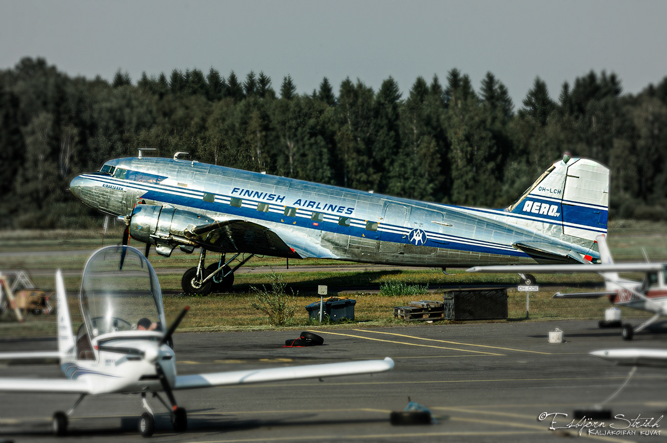 Douglas DC-3 OH-LCH "Vanha Rouva" ( "Old Lady" ) at Malmi airport
