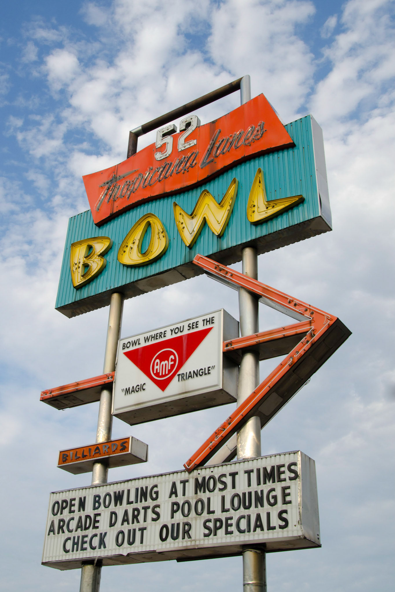 neon st. louis signs lights old