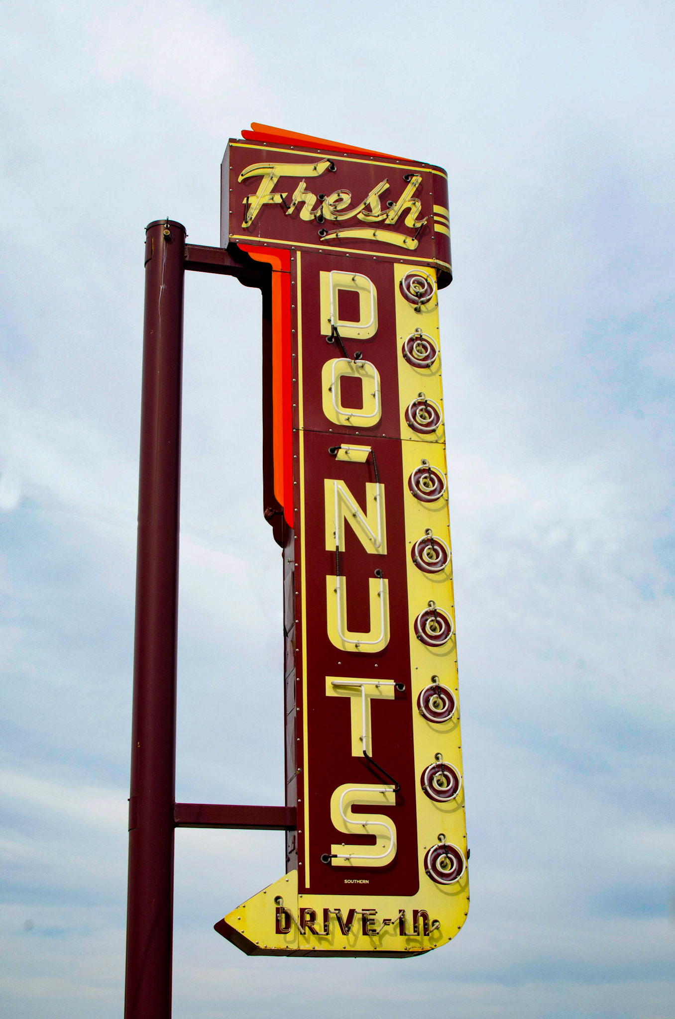 old neon signs from around st. louis