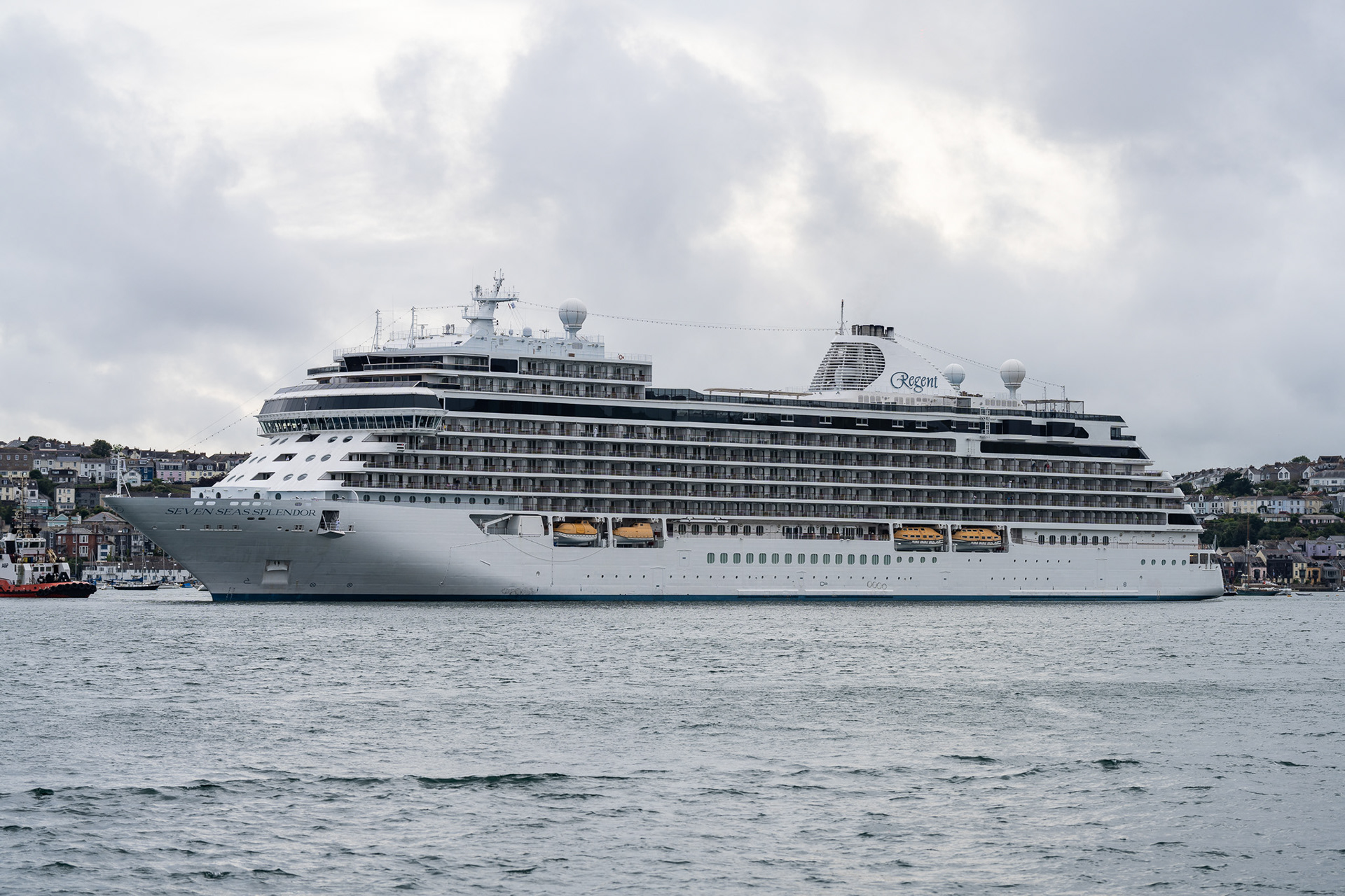 Unfortunately we learned of the heavy cruise liner traffic on our second day