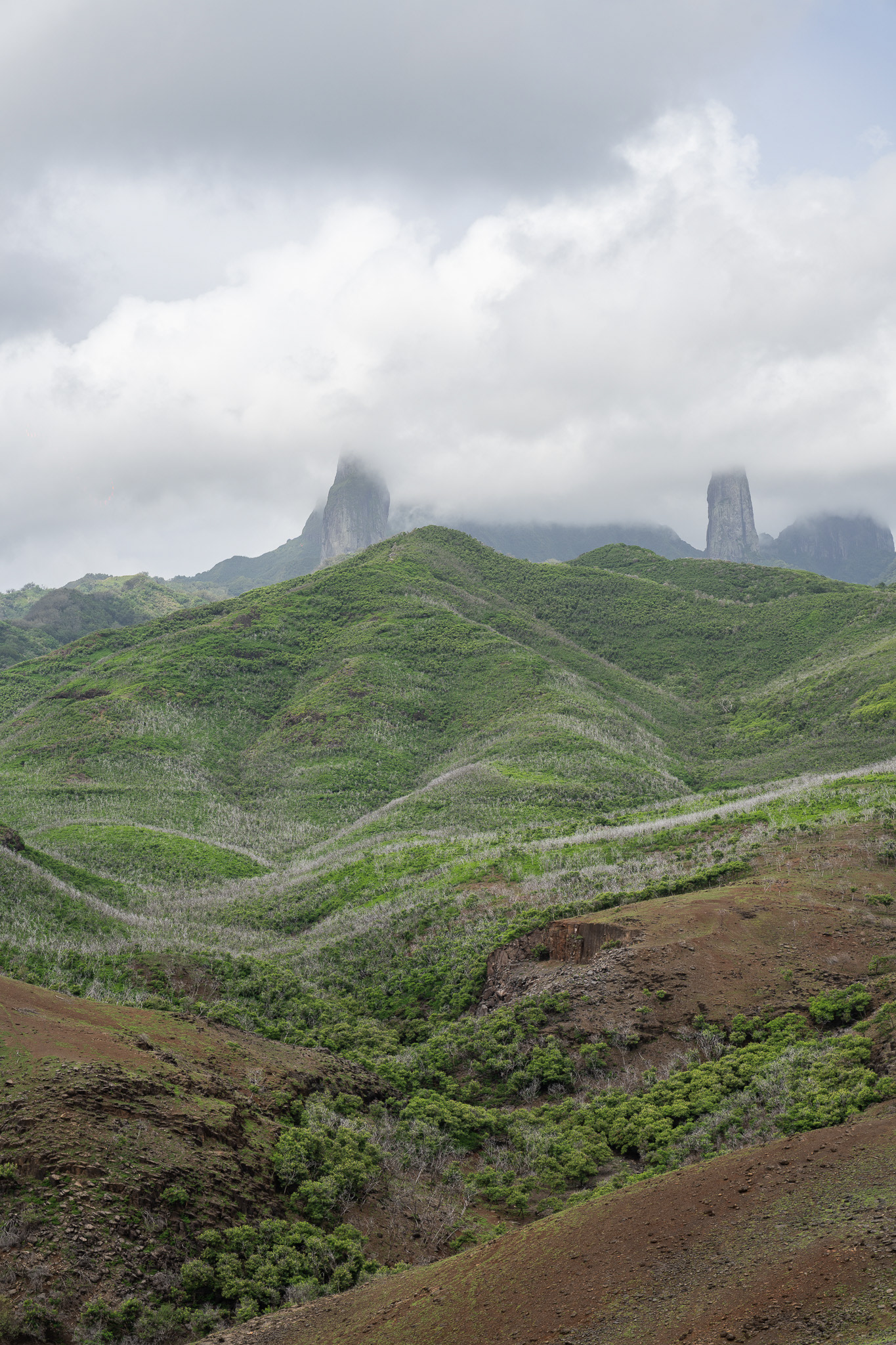 Crusading valleys cross into the island