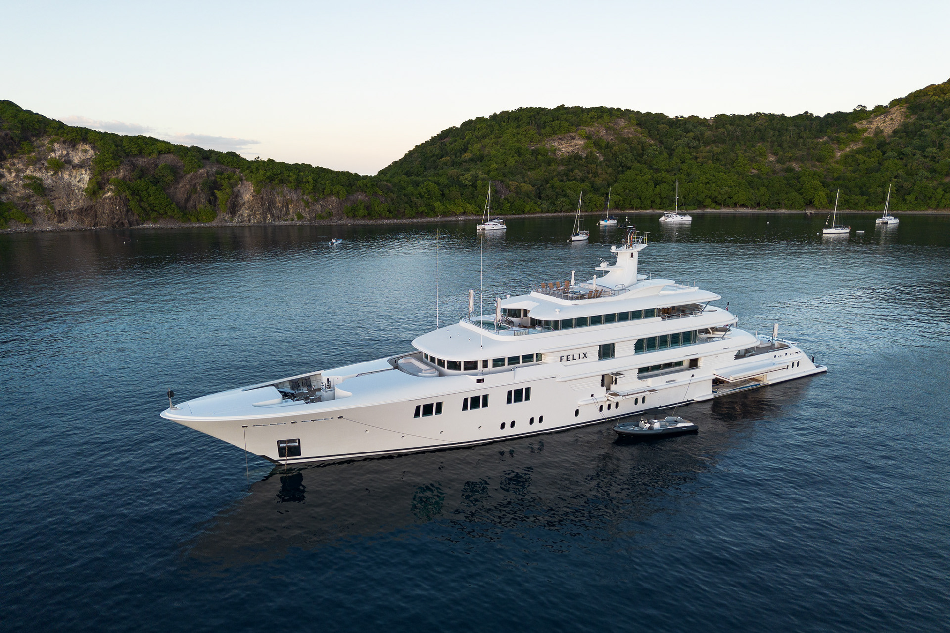 M/Y Felix kept us company for a few nights