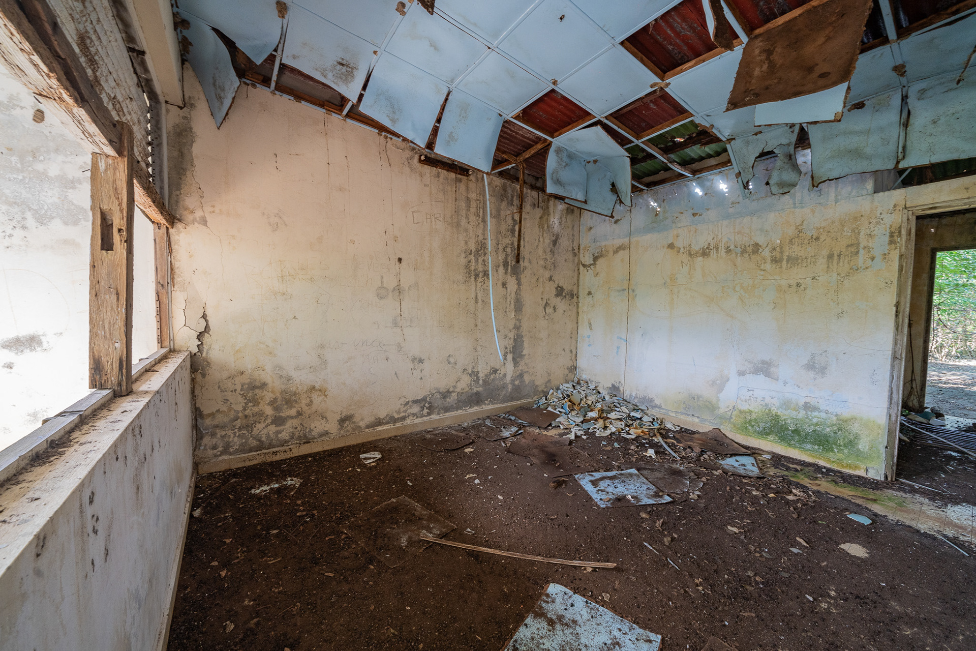 An abandoned building from another era