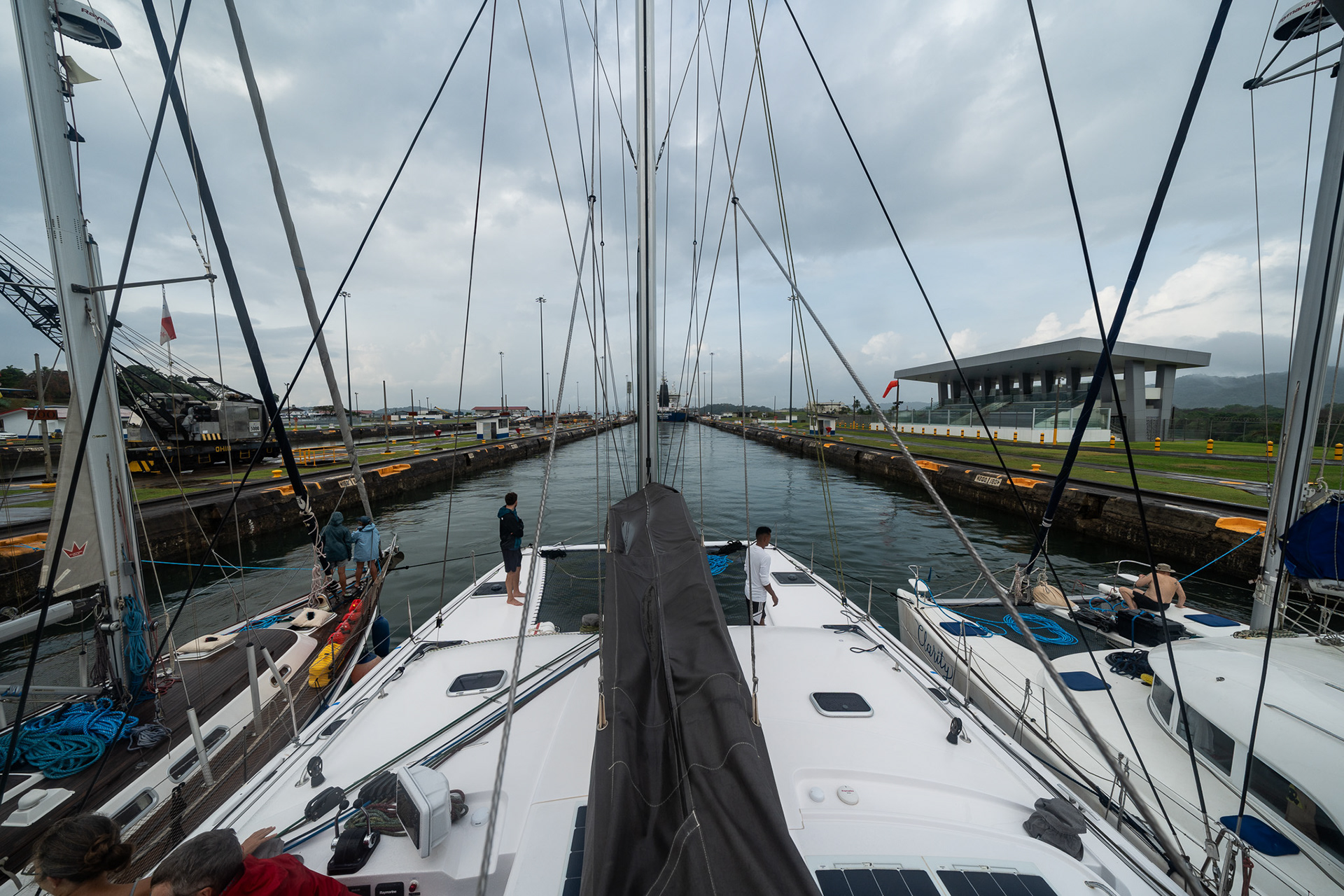 Stardust, accompanied by Hallberg-Rassey 42 'Summertime' on port (left) and Lagoon 380 'Curiosity' on Starboard (right)