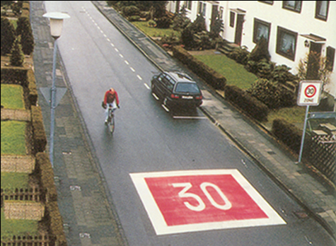 esempi di traffic calming: zona 30