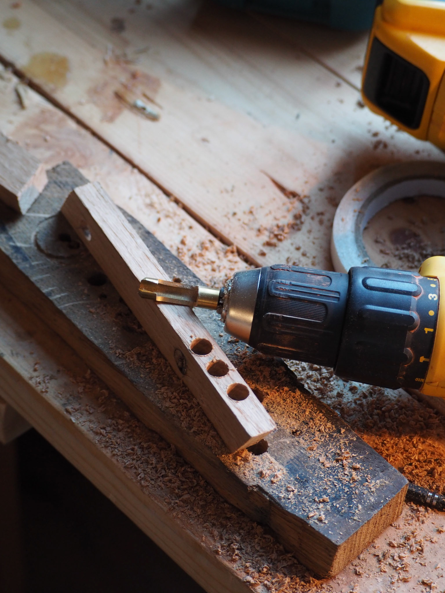 Making oak plugs 
