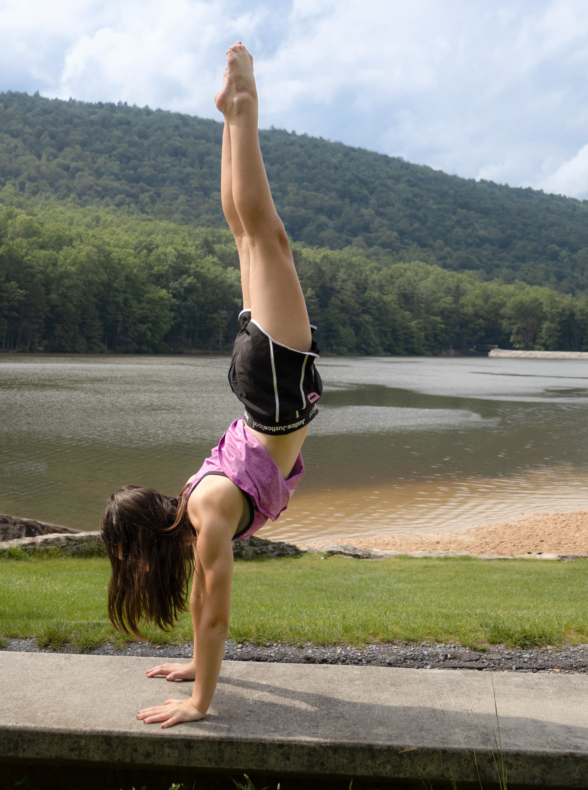Lakeside Acrobat. Canon EOS R50. 9 June 2025