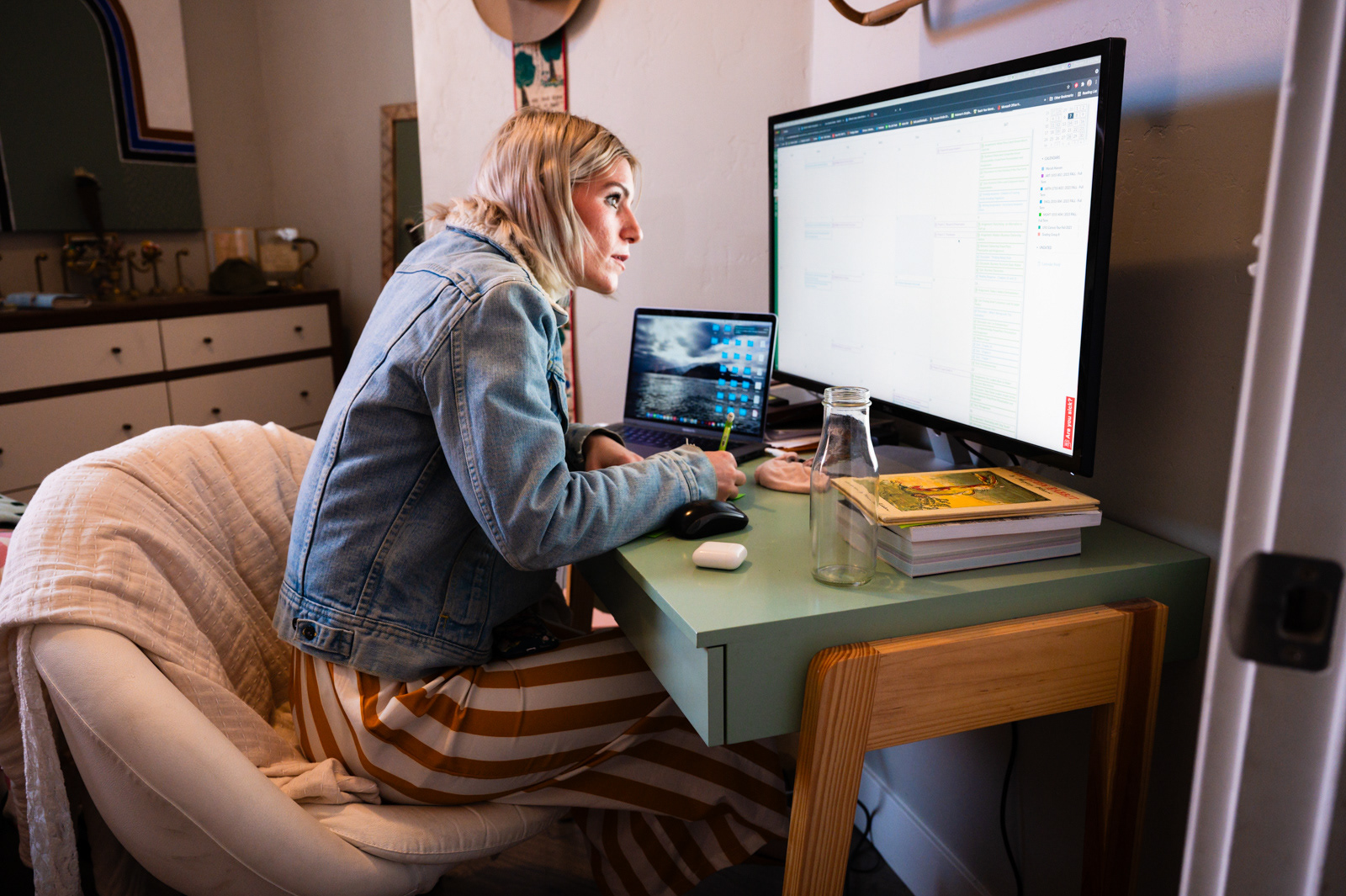 On top of being a Penny Candy, Riah is a mom and a full-time student, which means her calendar is pretty jam-packed