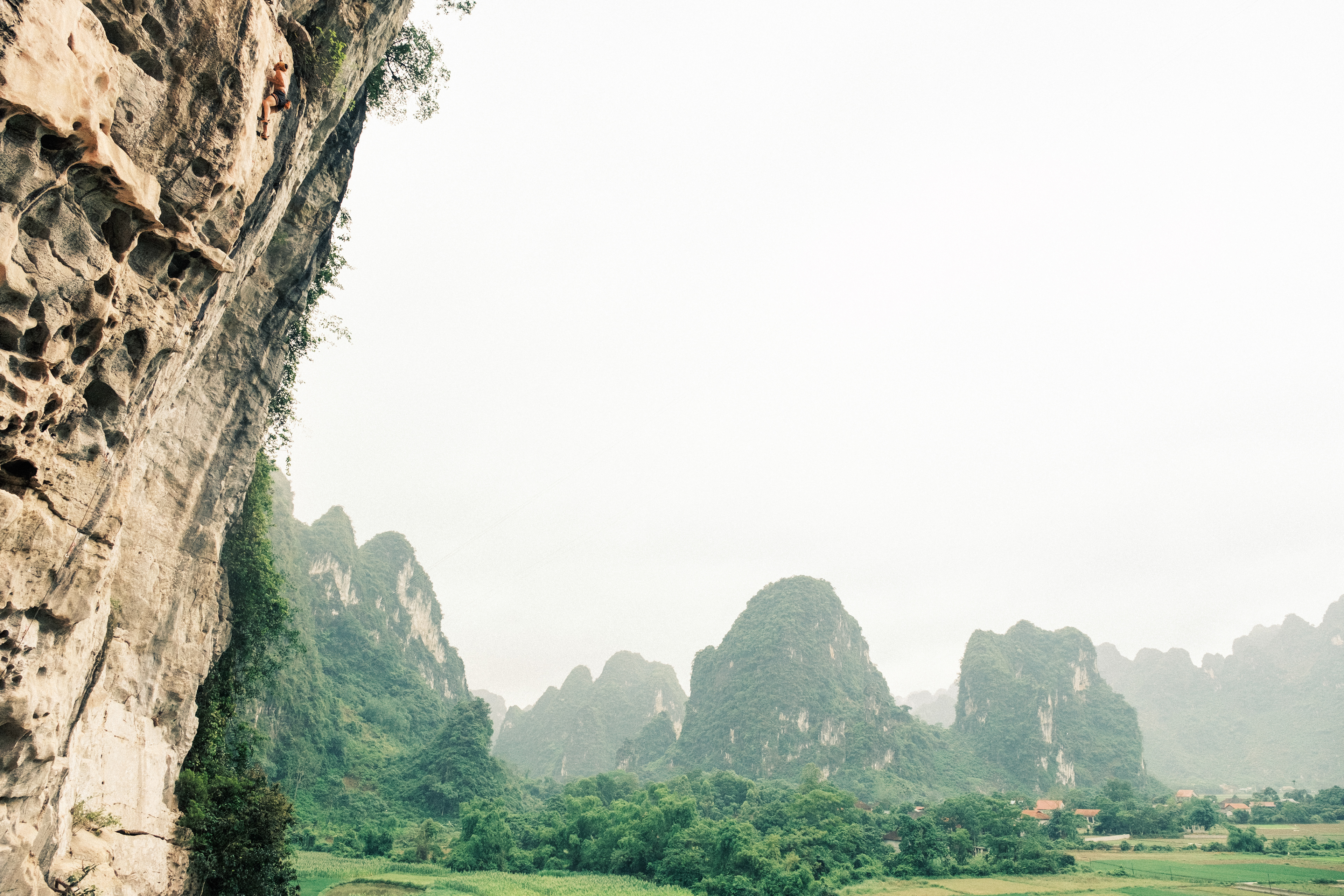 Kevin - Aggressive Bum Gun Technique - Huu Lung, Vietnam