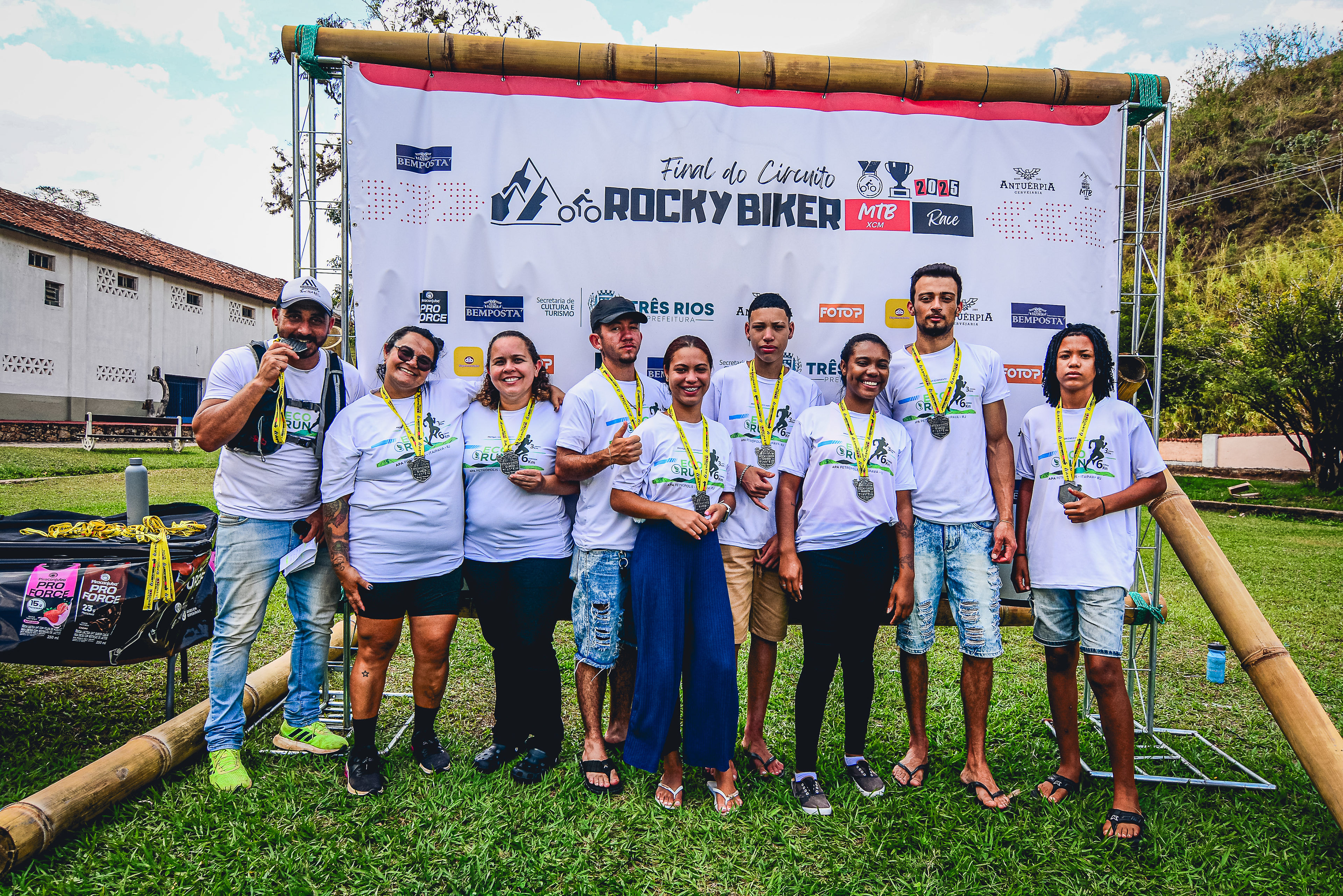 Anderson Maverick e equipe organizadora do Rocky Biker
